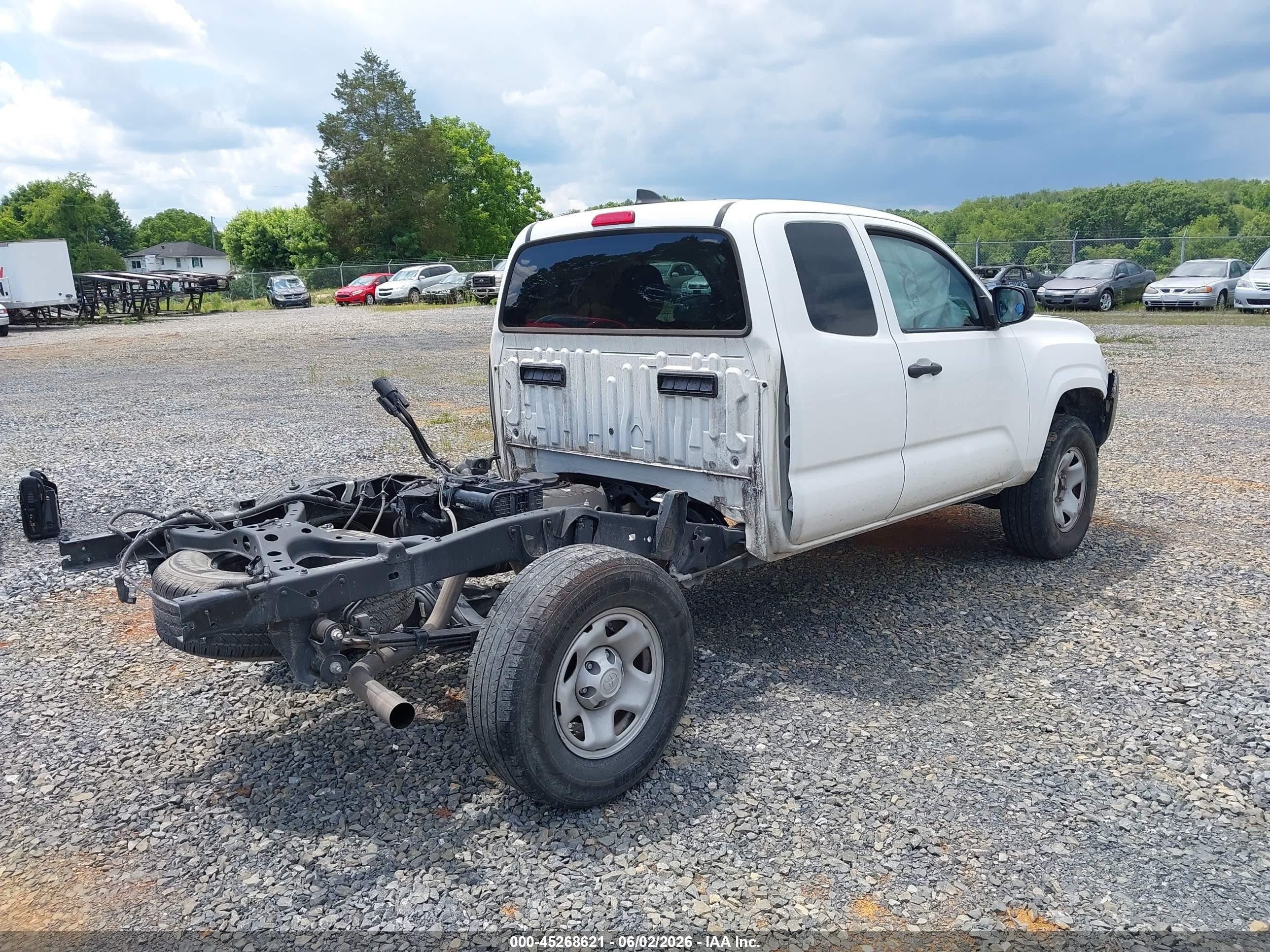 2021 Toyota Tacoma Sr Белый vin: 3TYRX5GN7MT013059
