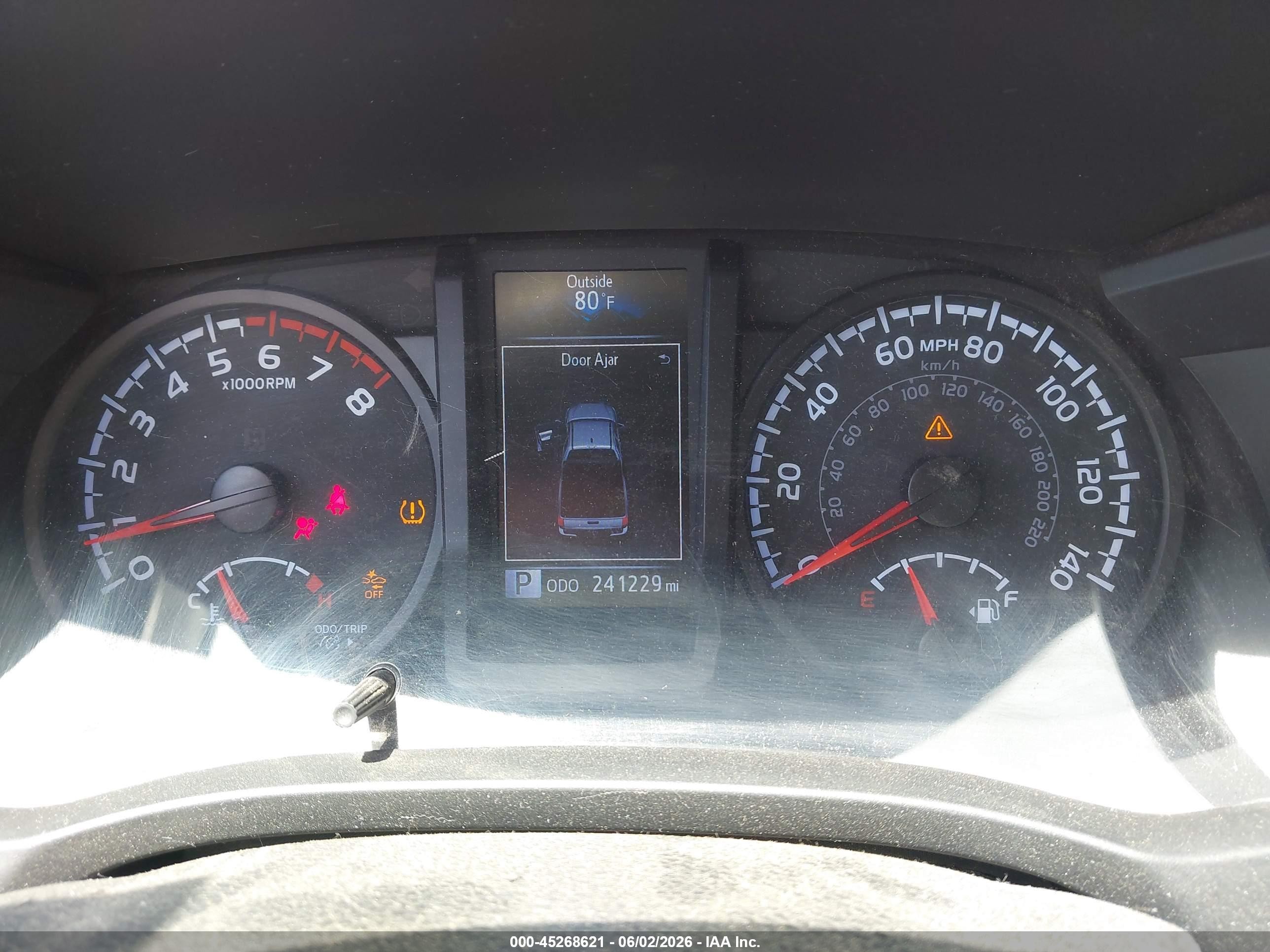 2021 Toyota Tacoma Sr Белый vin: 3TYRX5GN7MT013059