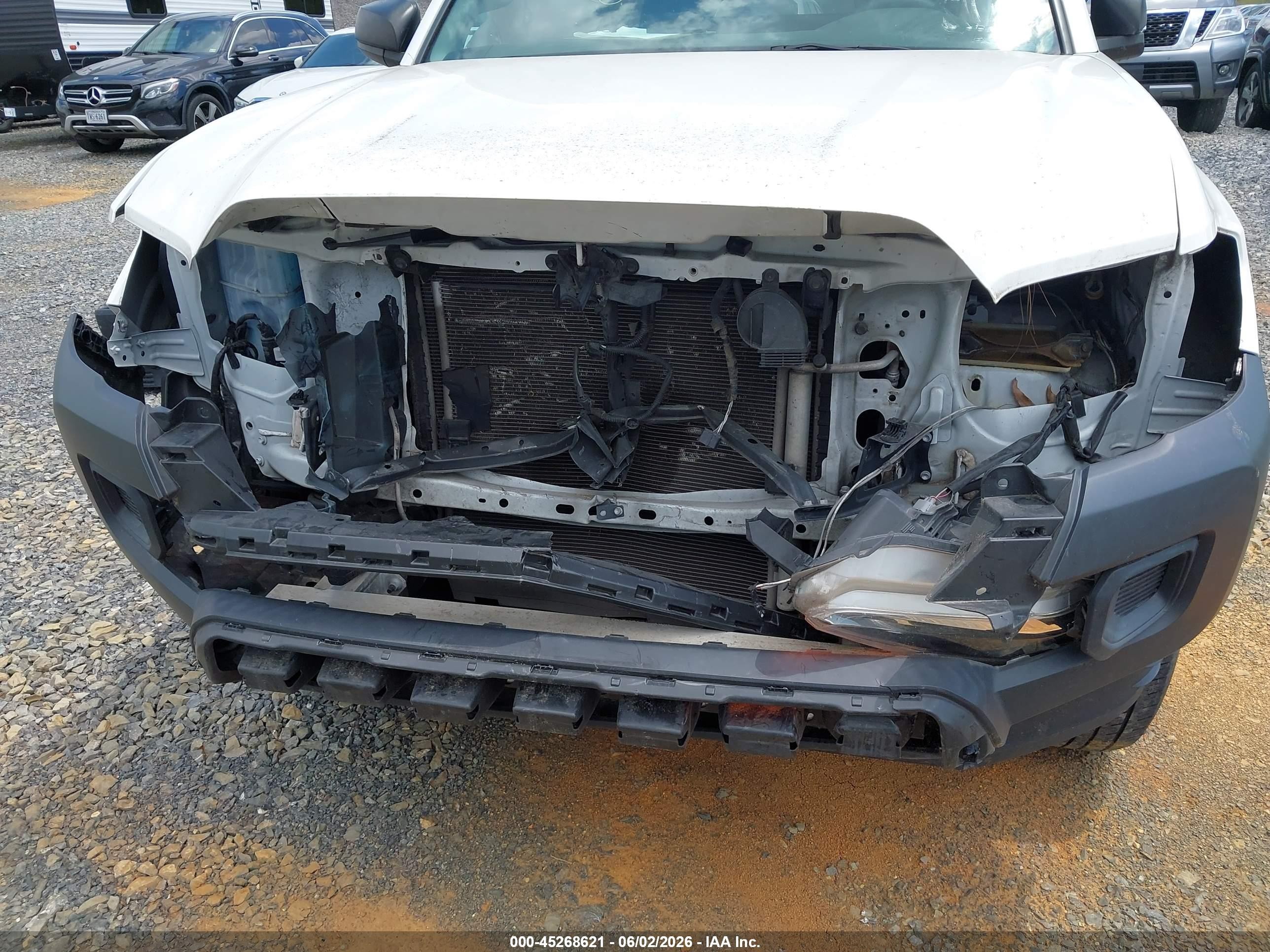 2021 Toyota Tacoma Sr Белый vin: 3TYRX5GN7MT013059
