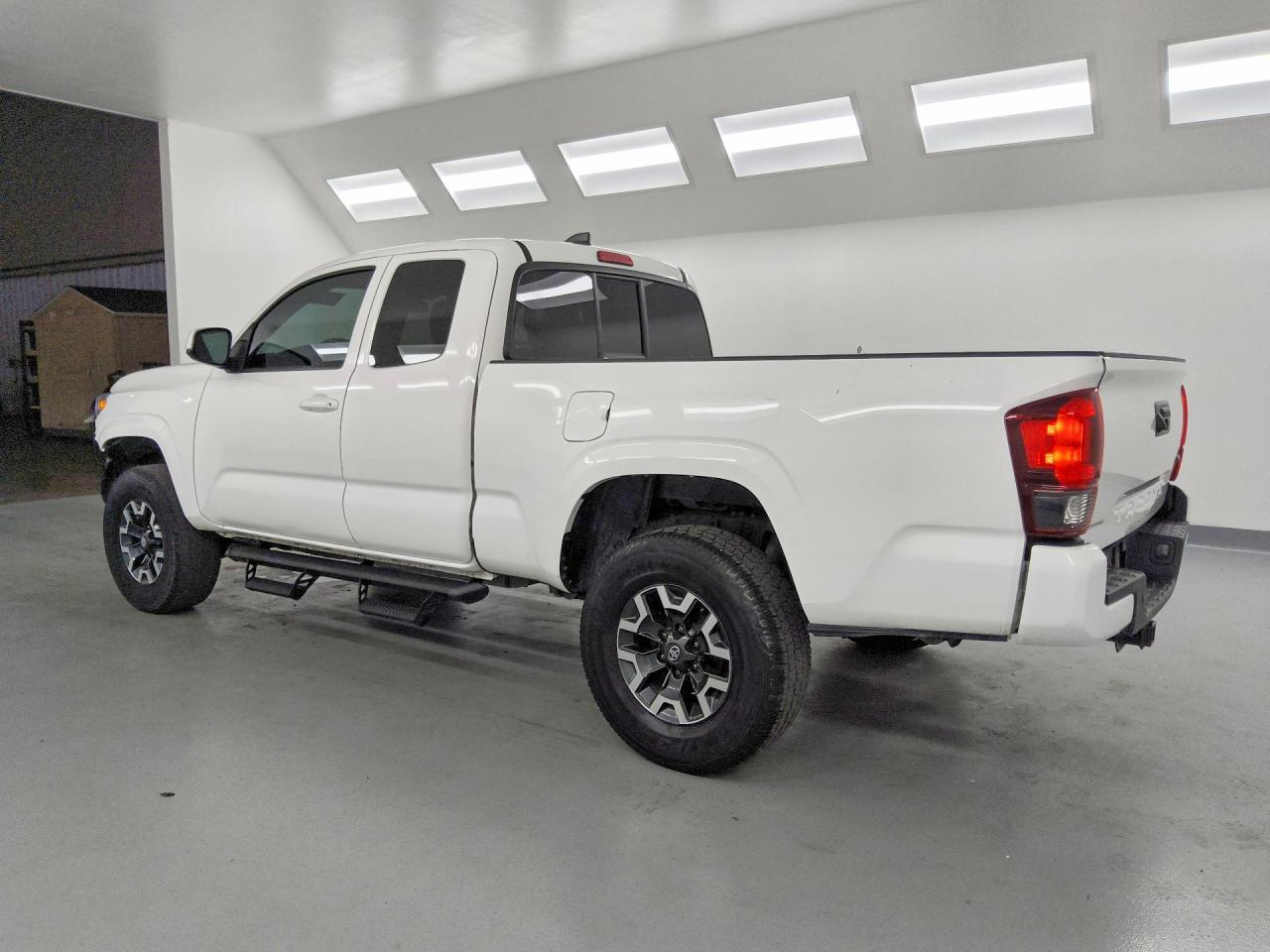 2023 Toyota Tacoma Sr V6 Белый vin: 3TYRZ5CN8PT024723