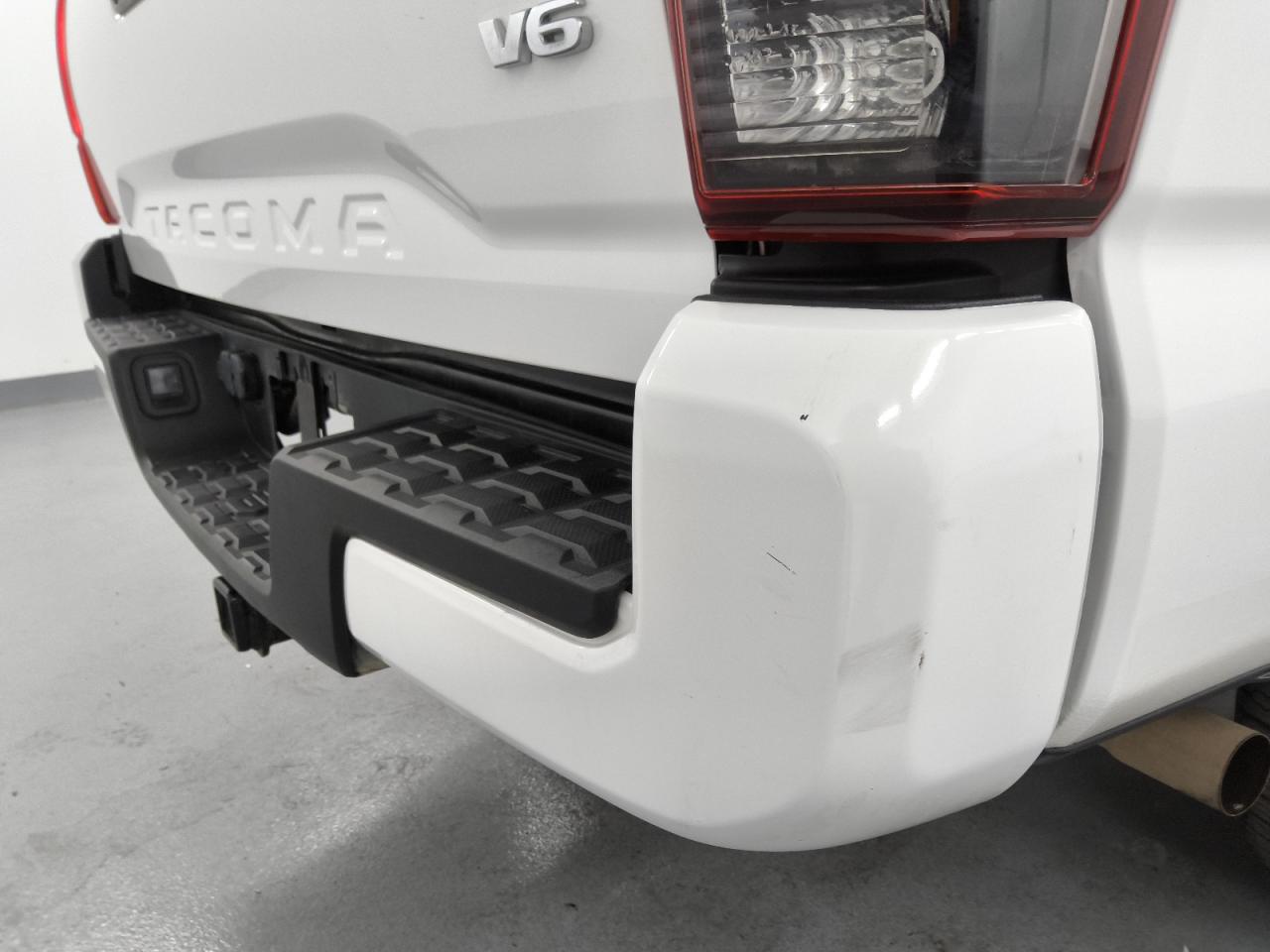 2023 Toyota Tacoma Sr V6 Белый vin: 3TYRZ5CN8PT024723 Damage: Rear Bumper/Cover, Scraped, 2 To 3 Inches