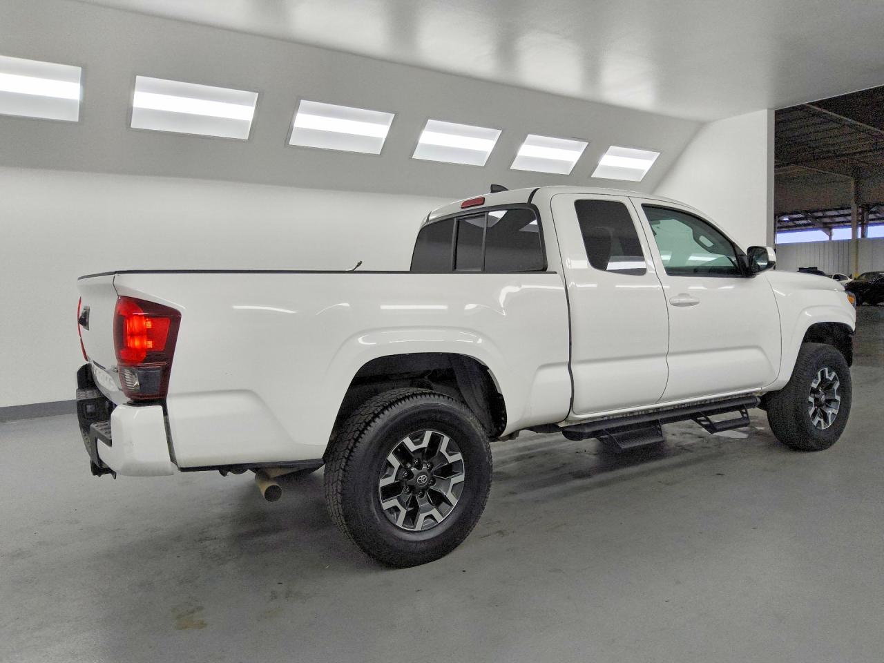 2023 Toyota Tacoma Sr V6 Белый vin: 3TYRZ5CN8PT024723