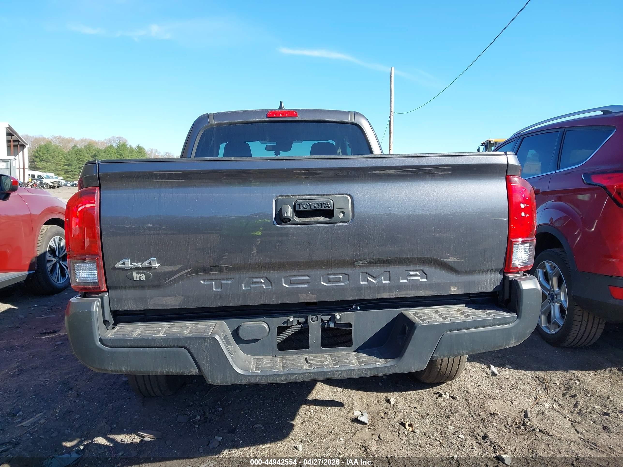 2022 Toyota Tacoma Sr Gray vin: 3TYSX5EN4NT014062