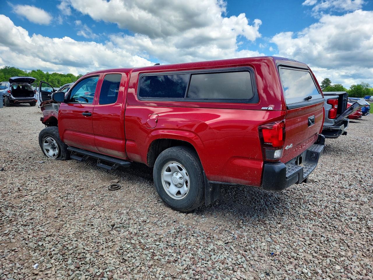 2022 Toyota Tacoma Sr Красный vin: 3TYSX5EN5NT012837