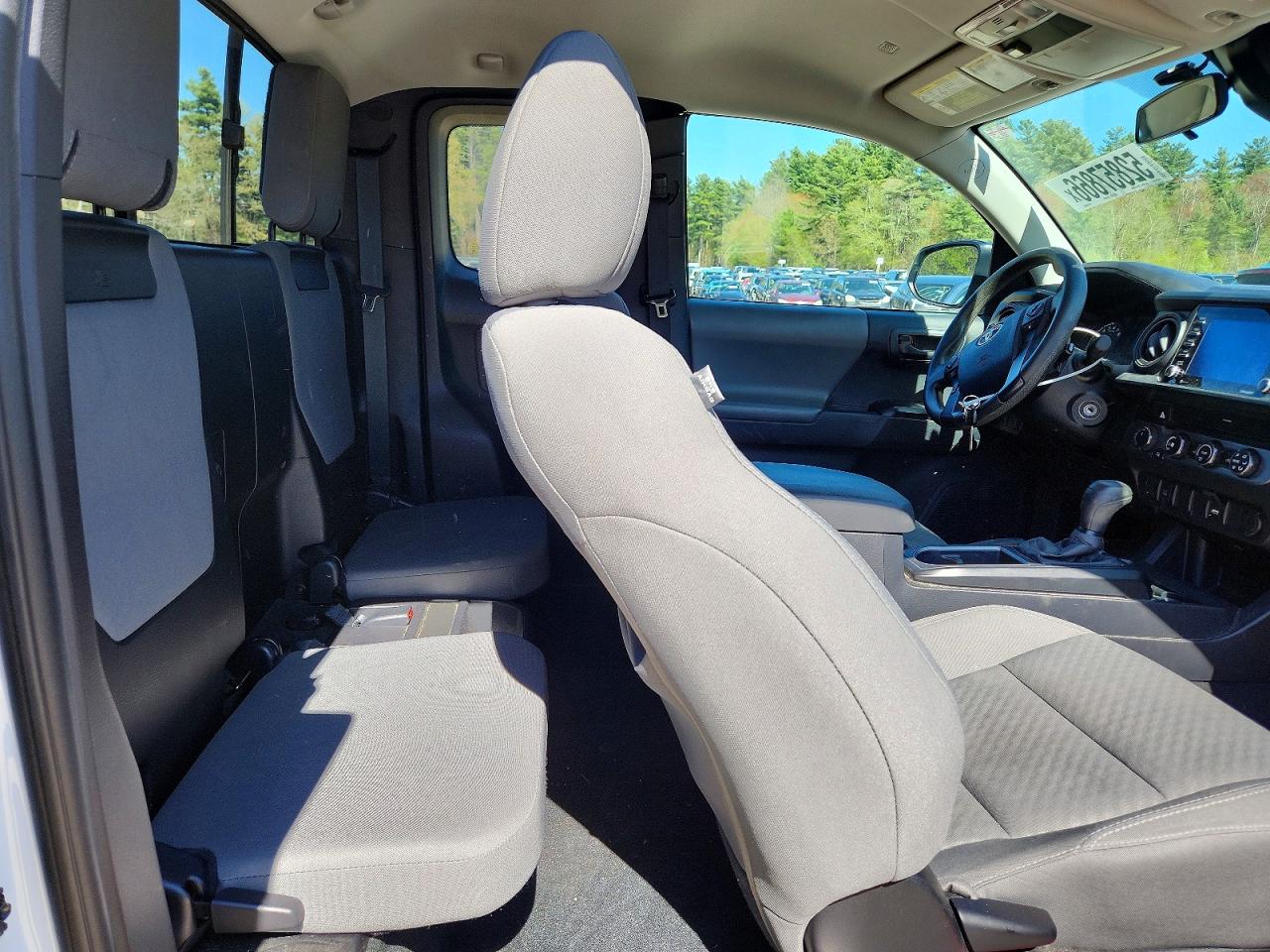 2020 Toyota Tacoma Sr White vin: 3TYSX5ENXLT001992