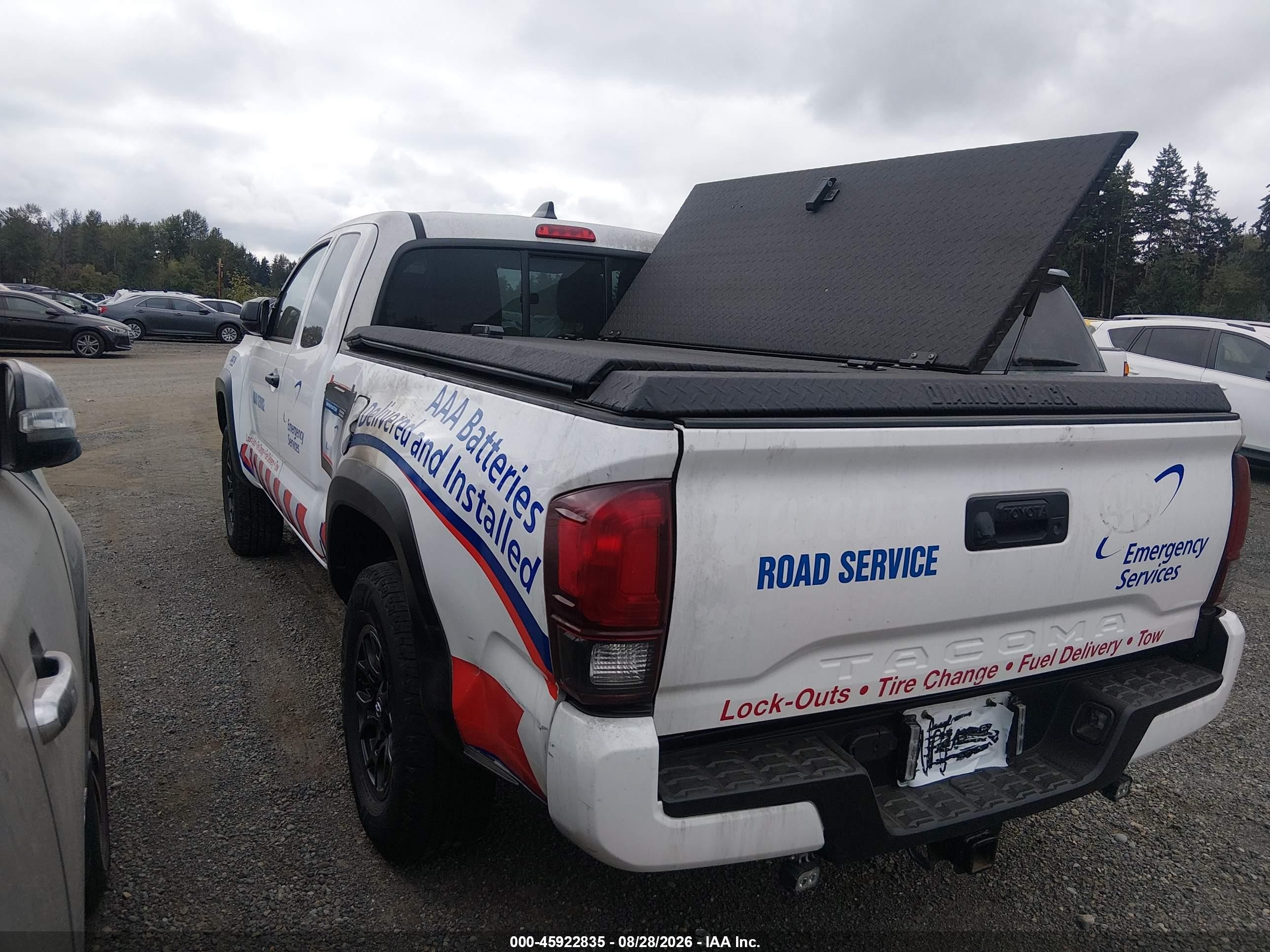 2021 Toyota Tacoma Sr V6 White vin: 3TYSZ5AN0MT048109