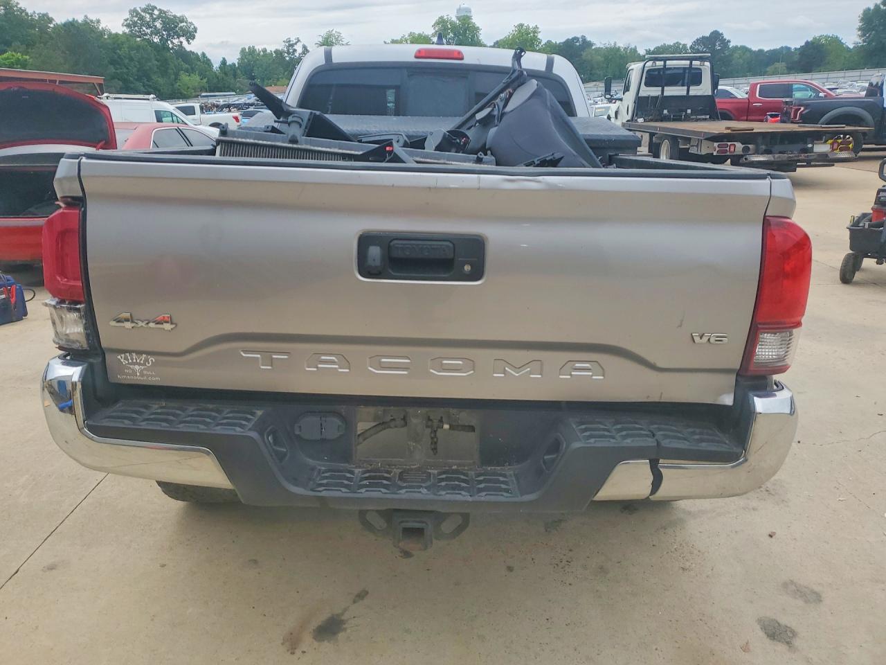 2021 Toyota Tacoma Sr5 V6 Silver vin: 3TYSZ5AN4MT015176