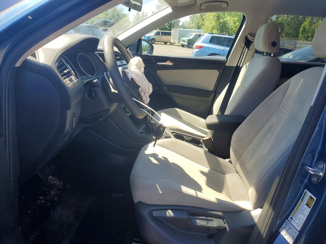 2018 Volkswagen Tiguan S Синий vin: 3VV0B7AX0JM108410