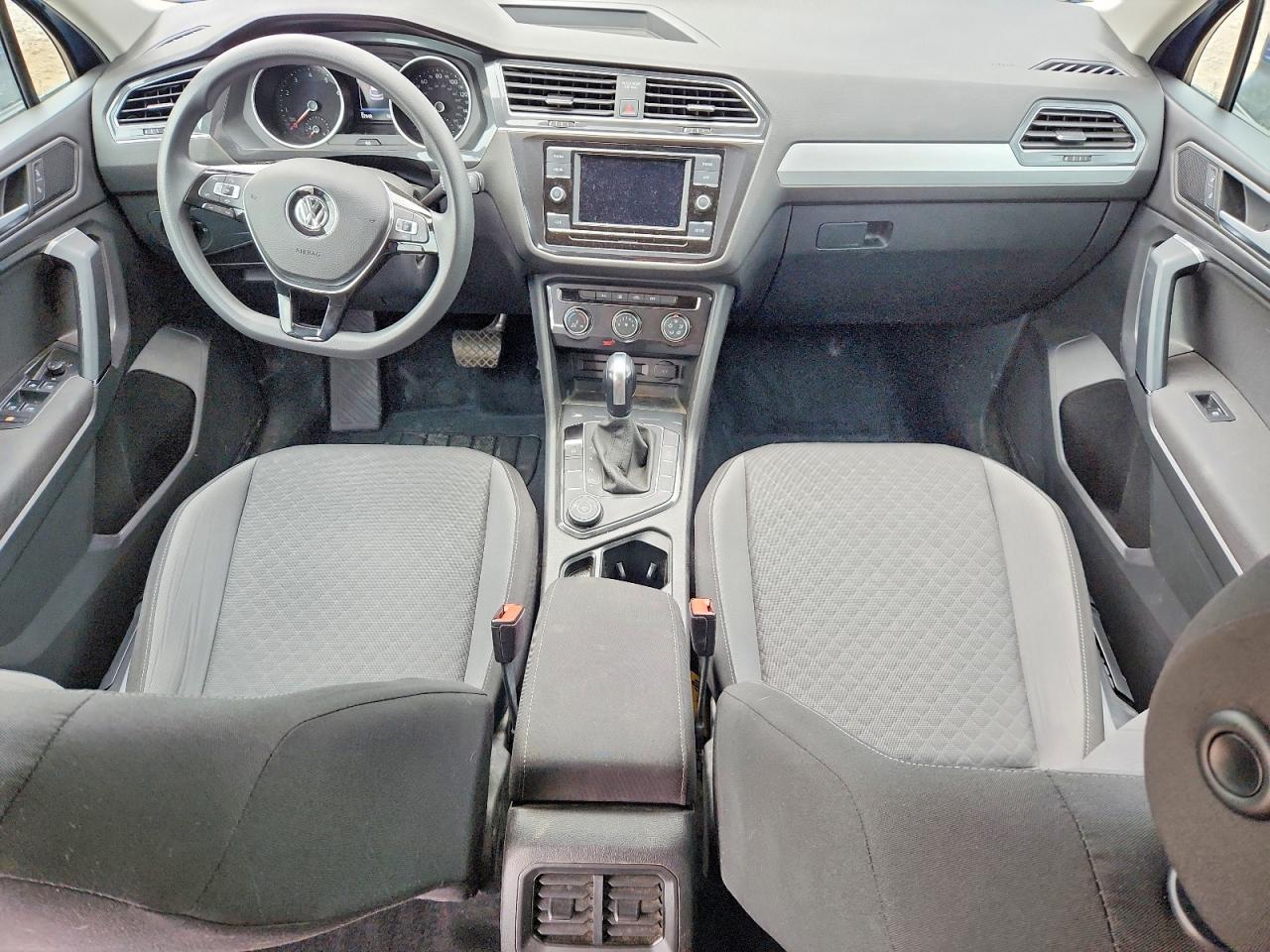2019 Volkswagen Tiguan S Blue vin: 3VV0B7AX1KM083938