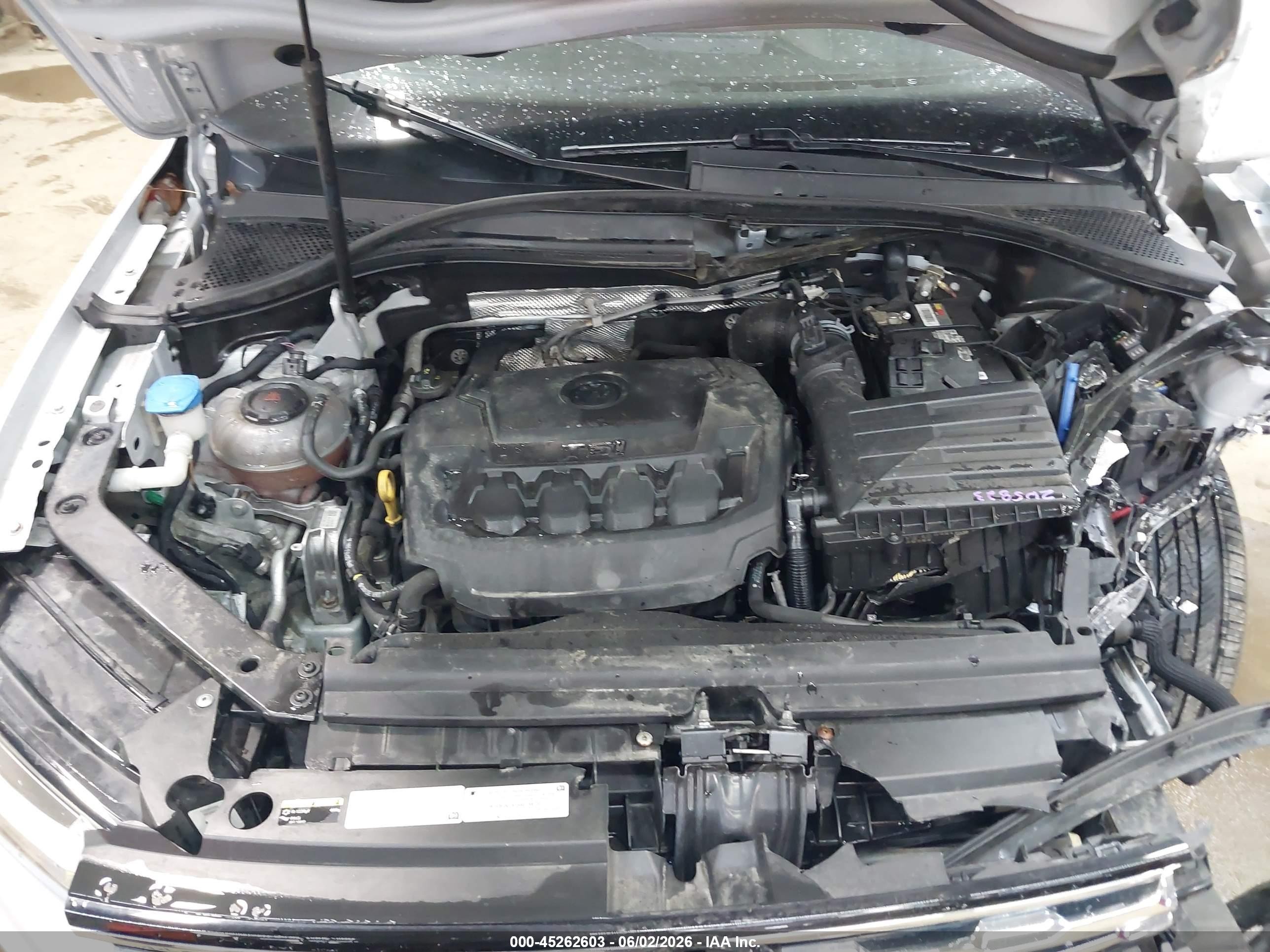 2018 Volkswagen Tiguan 2.0t S Серебряный vin: 3VV0B7AX2JM066564