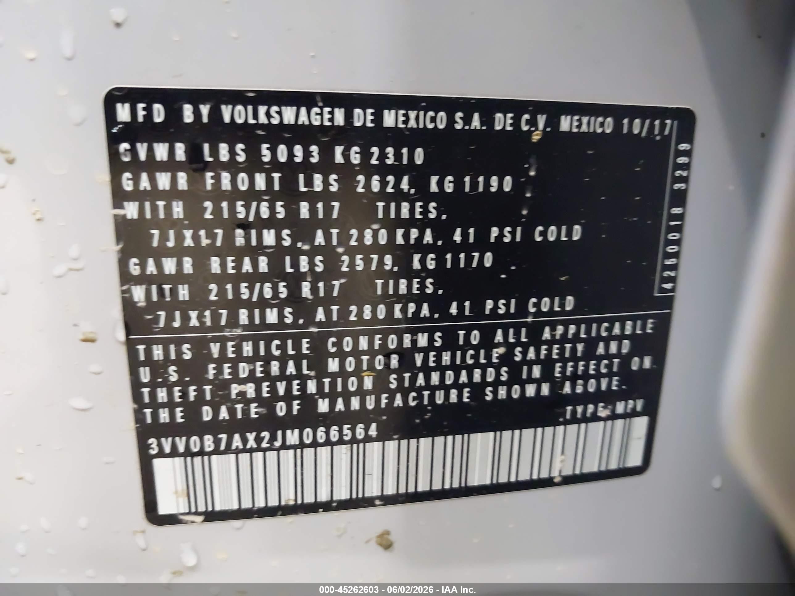 2018 Volkswagen Tiguan 2.0t S Серебряный vin: 3VV0B7AX2JM066564