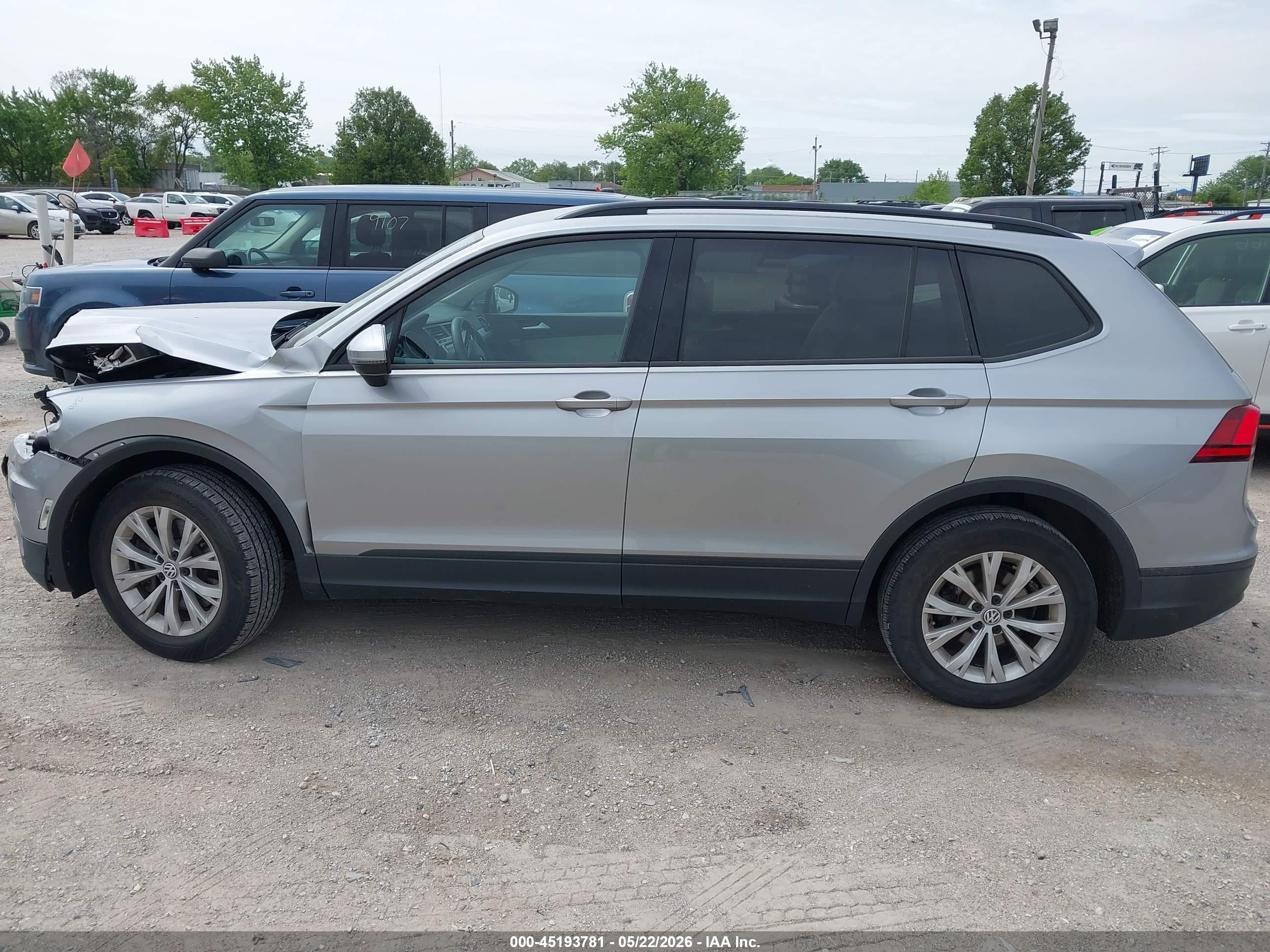 2019 Volkswagen Tiguan 2.0t S Silver vin: 3VV0B7AX2KM086184