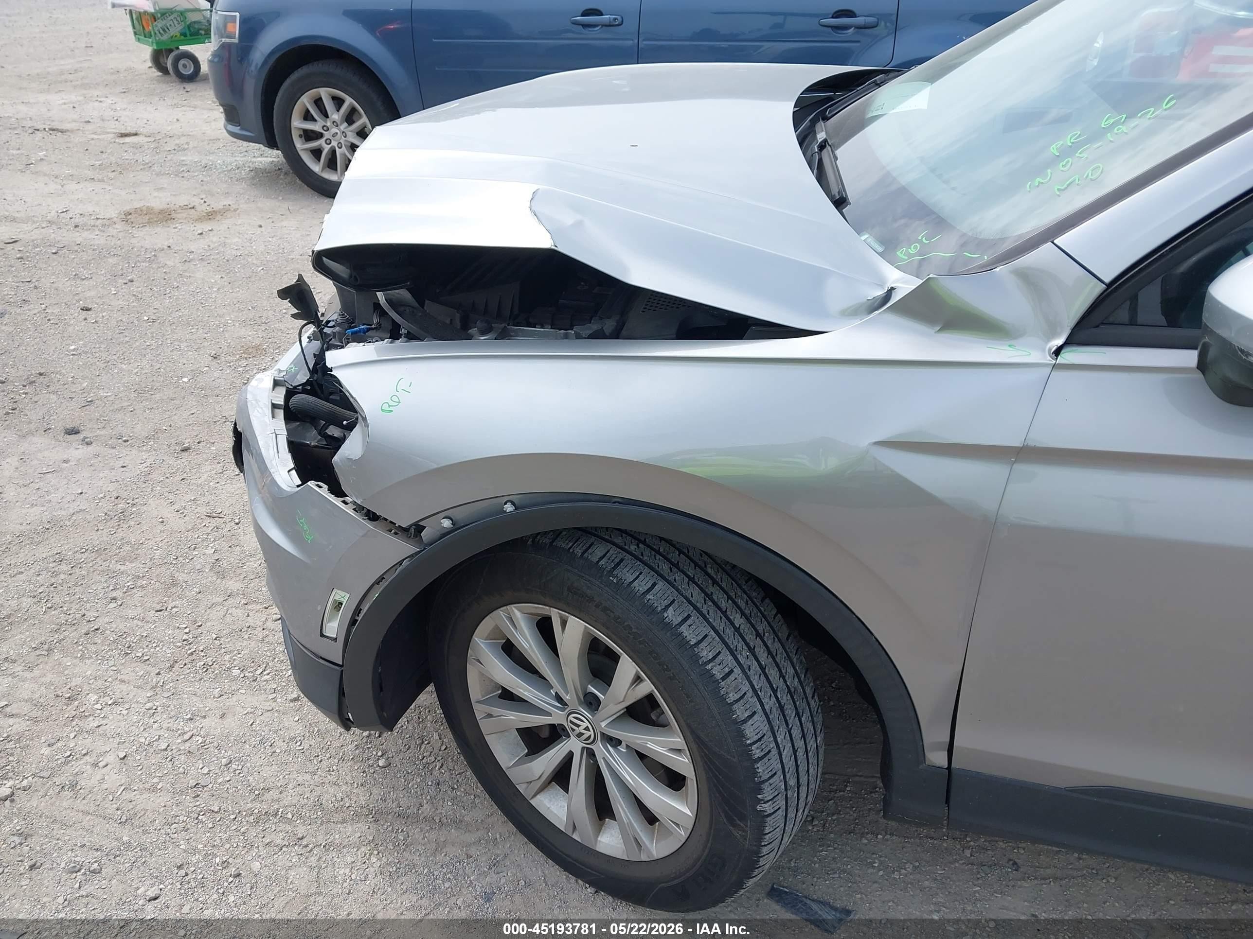 2019 Volkswagen Tiguan 2.0t S Silver vin: 3VV0B7AX2KM086184