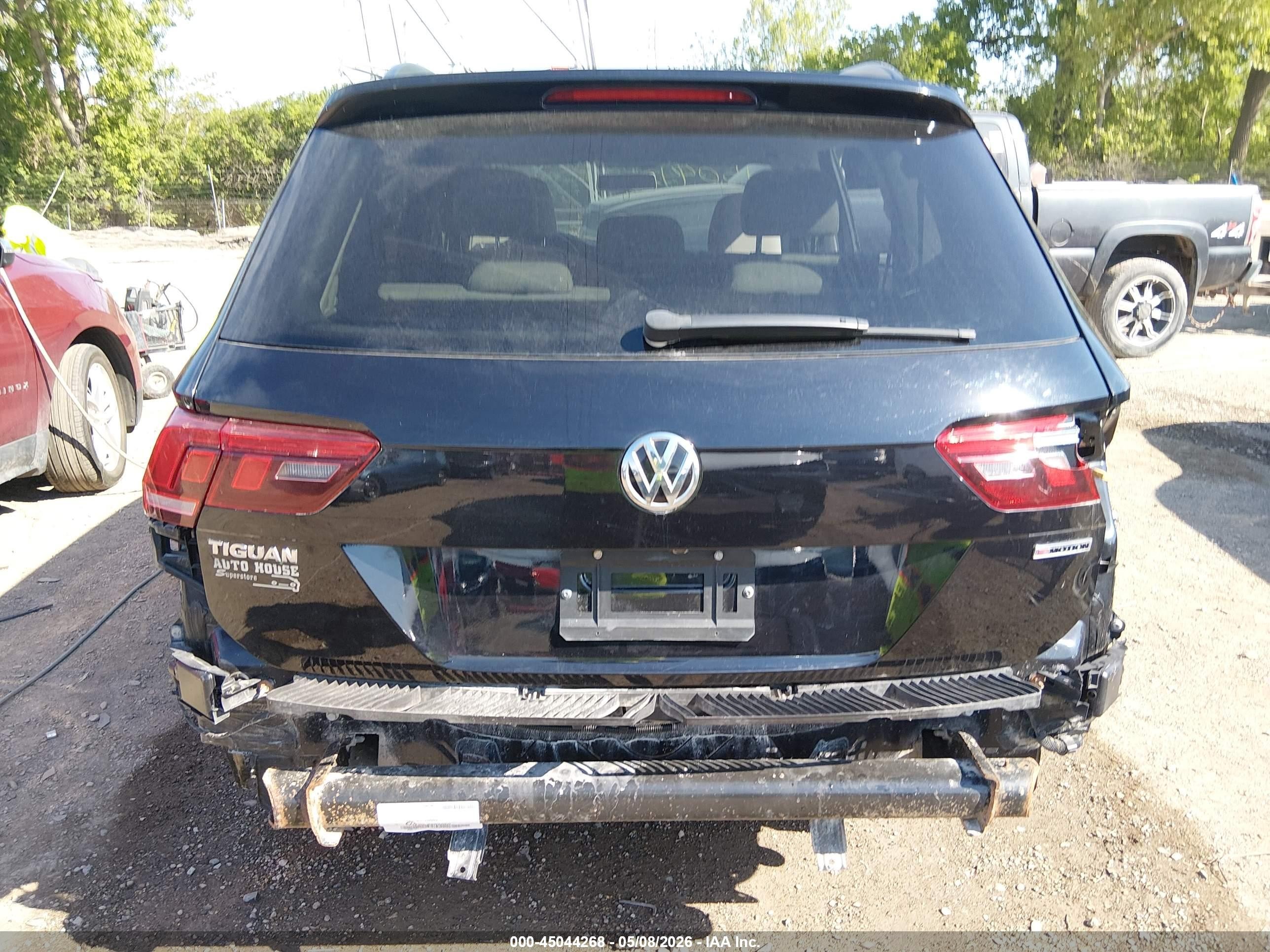 2019 Volkswagen Tiguan 2.0t S Черный vin: 3VV0B7AX3KM111318