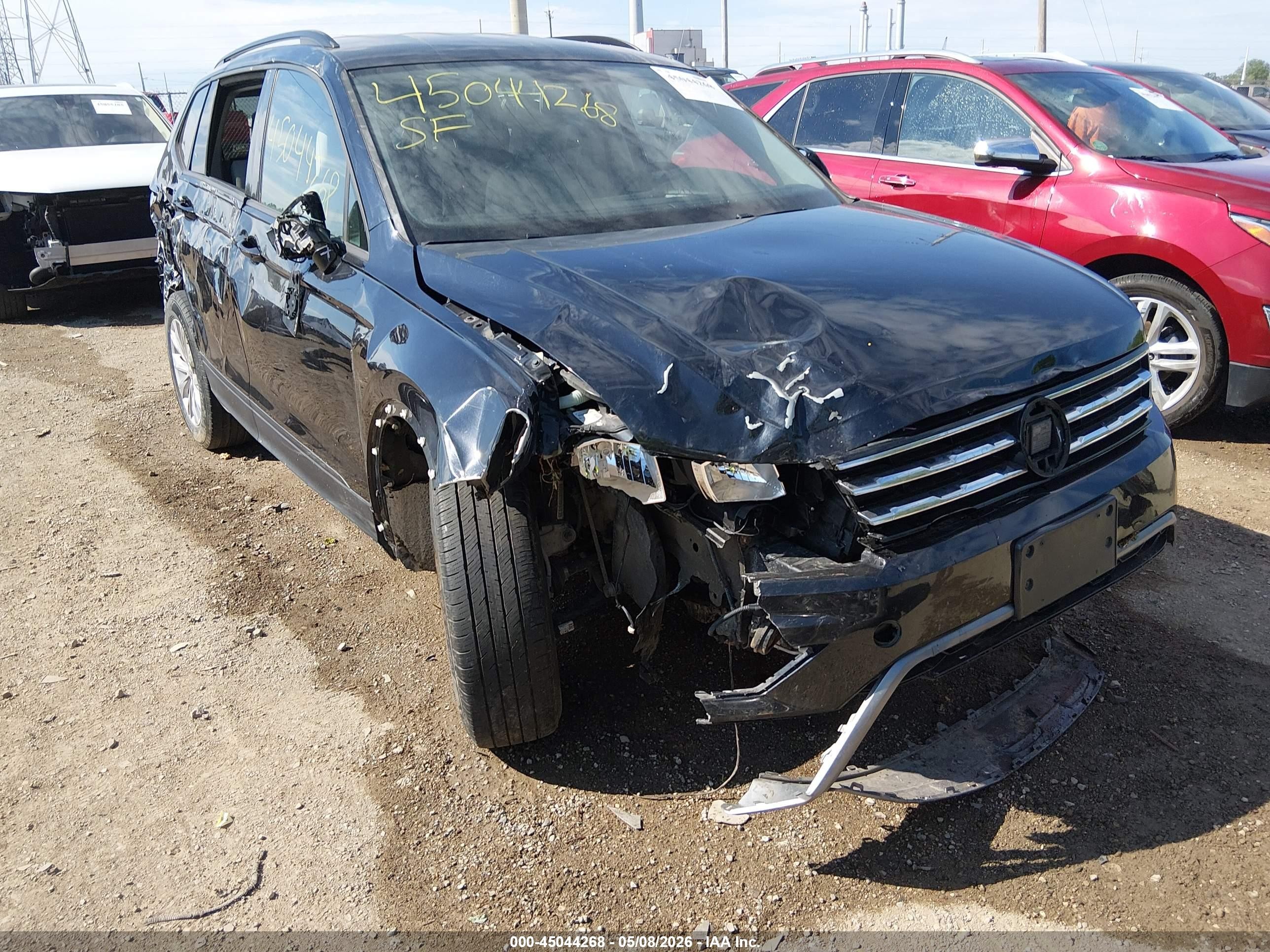 2019 Volkswagen Tiguan 2.0t S Черный vin: 3VV0B7AX3KM111318