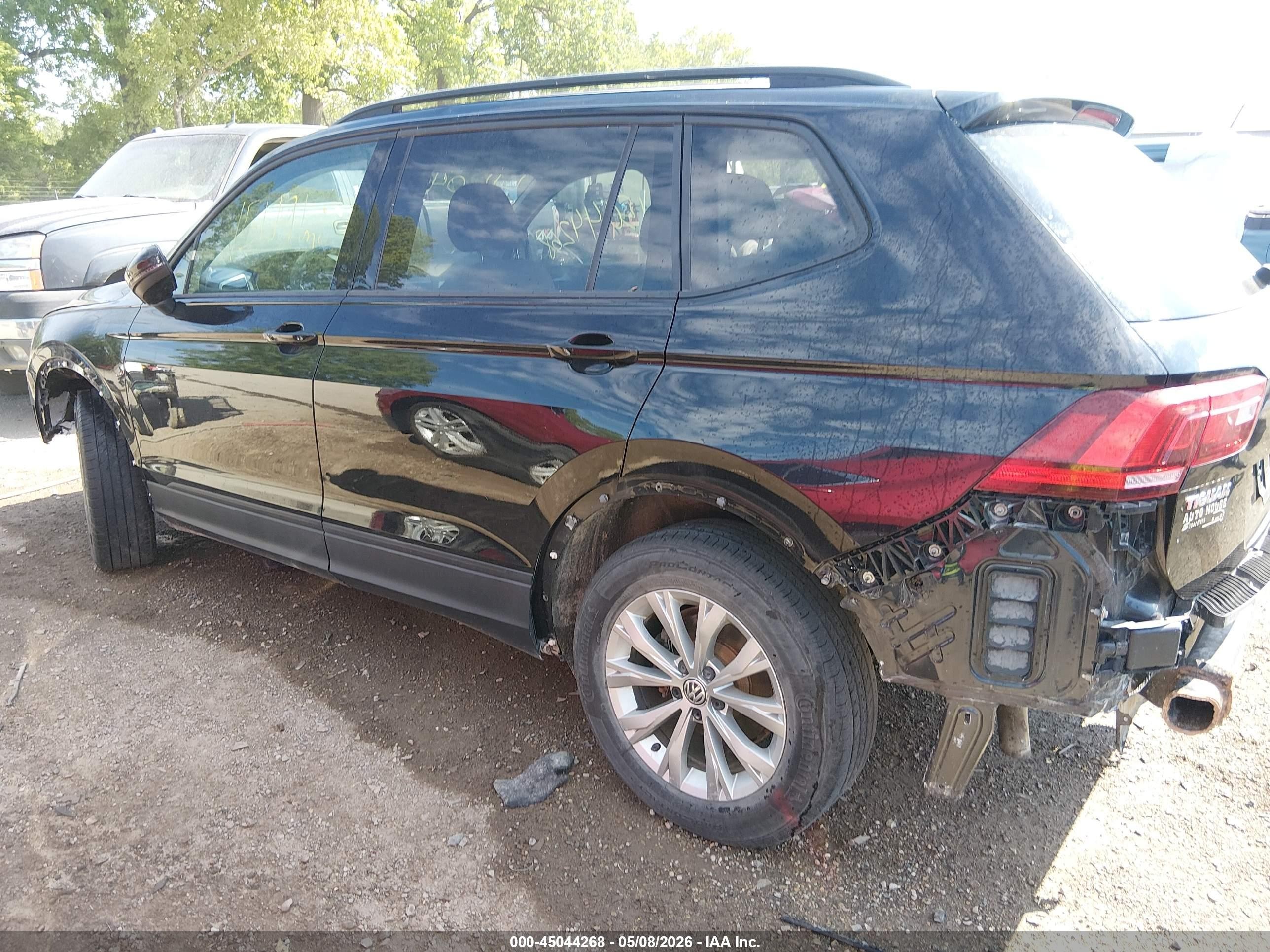 2019 Volkswagen Tiguan 2.0t S Черный vin: 3VV0B7AX3KM111318