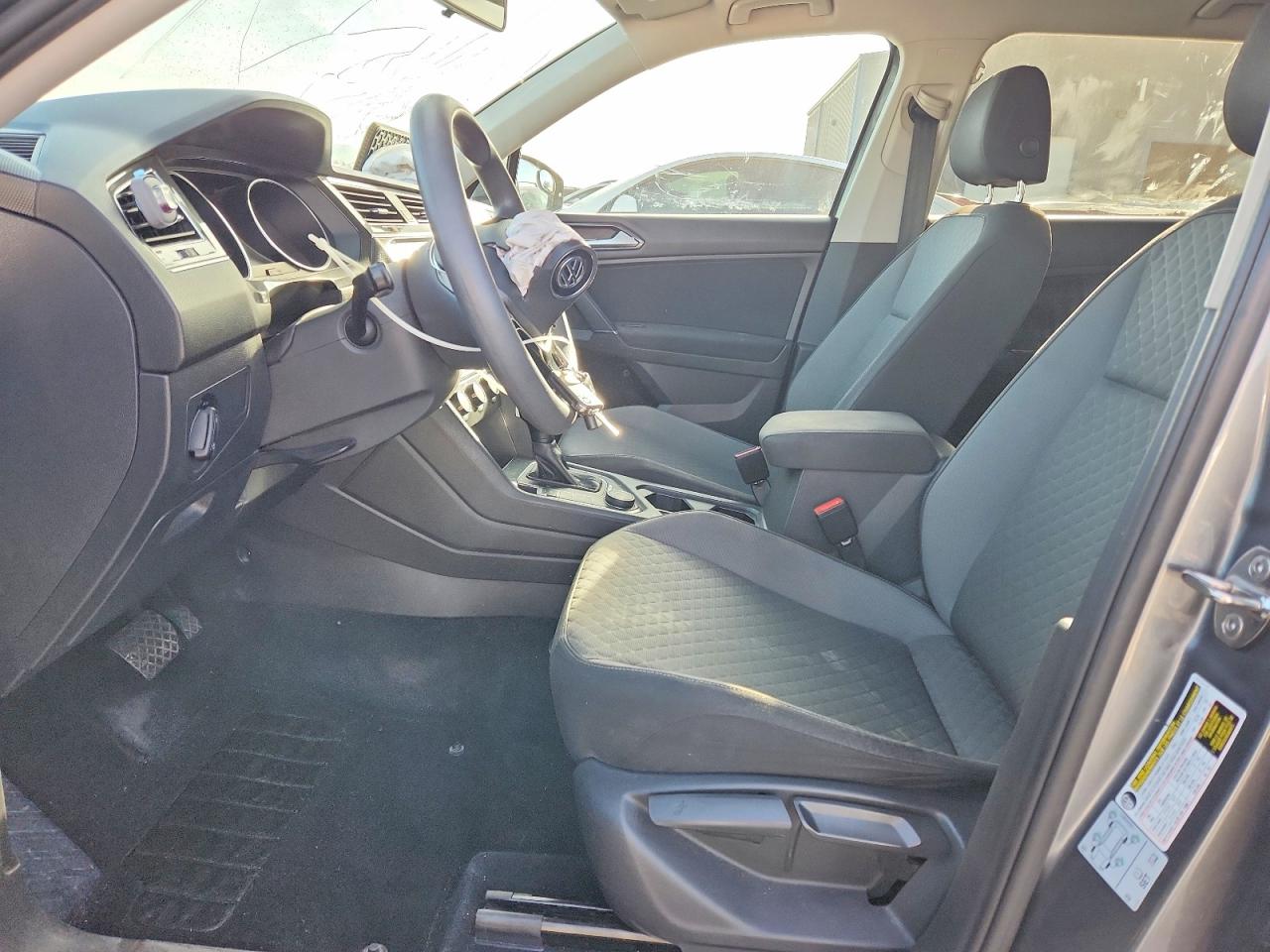 2018 Volkswagen Tiguan S Gray vin: 3VV0B7AX5JM080765