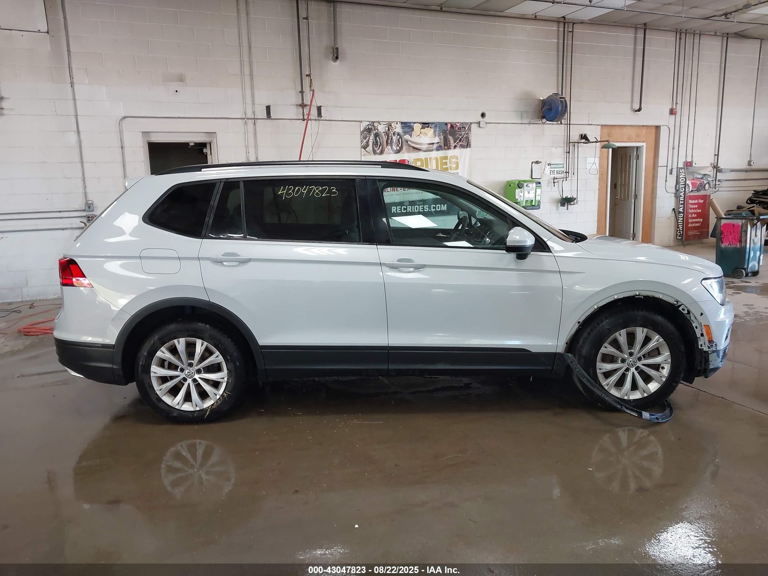 2018 Volkswagen Tiguan 2.0t S Белый vin: 3VV0B7AX5JM108371