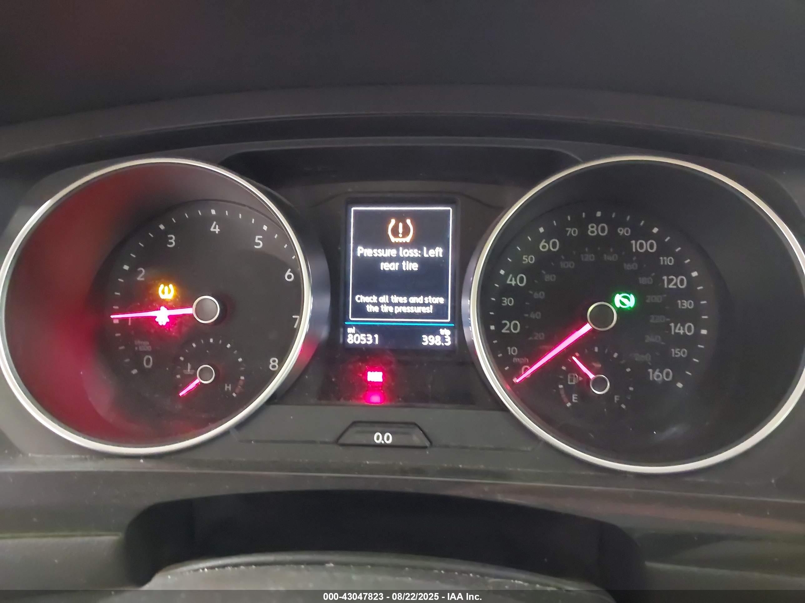2018 Volkswagen Tiguan 2.0t S Белый vin: 3VV0B7AX5JM108371