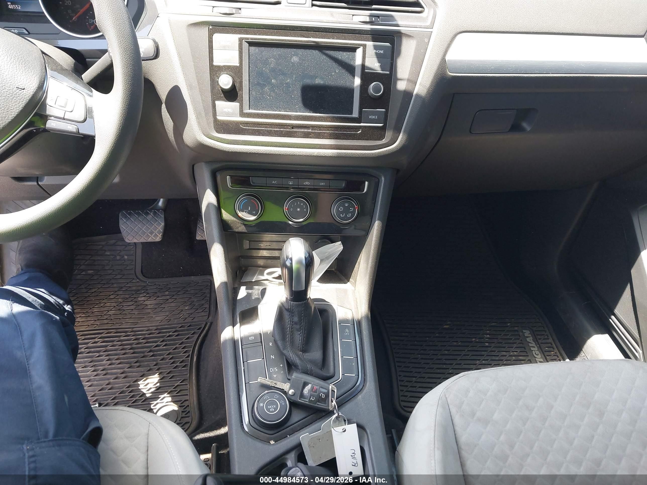 2021 Volkswagen Tiguan 2.0t S Белый vin: 3VV0B7AX5MM137387
