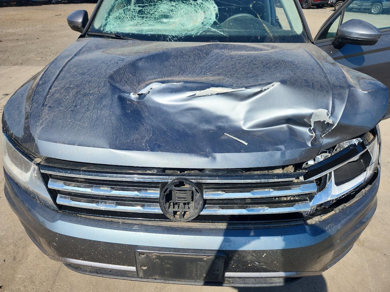 2018 Volkswagen Tiguan S Gray vin: 3VV0B7AX6JM052439