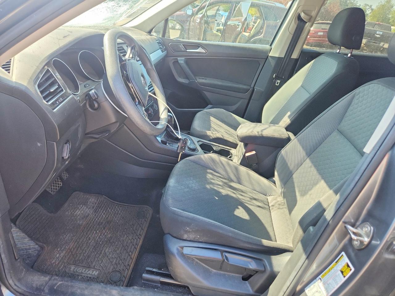 2018 Volkswagen Tiguan S Gray vin: 3VV0B7AX6JM052439