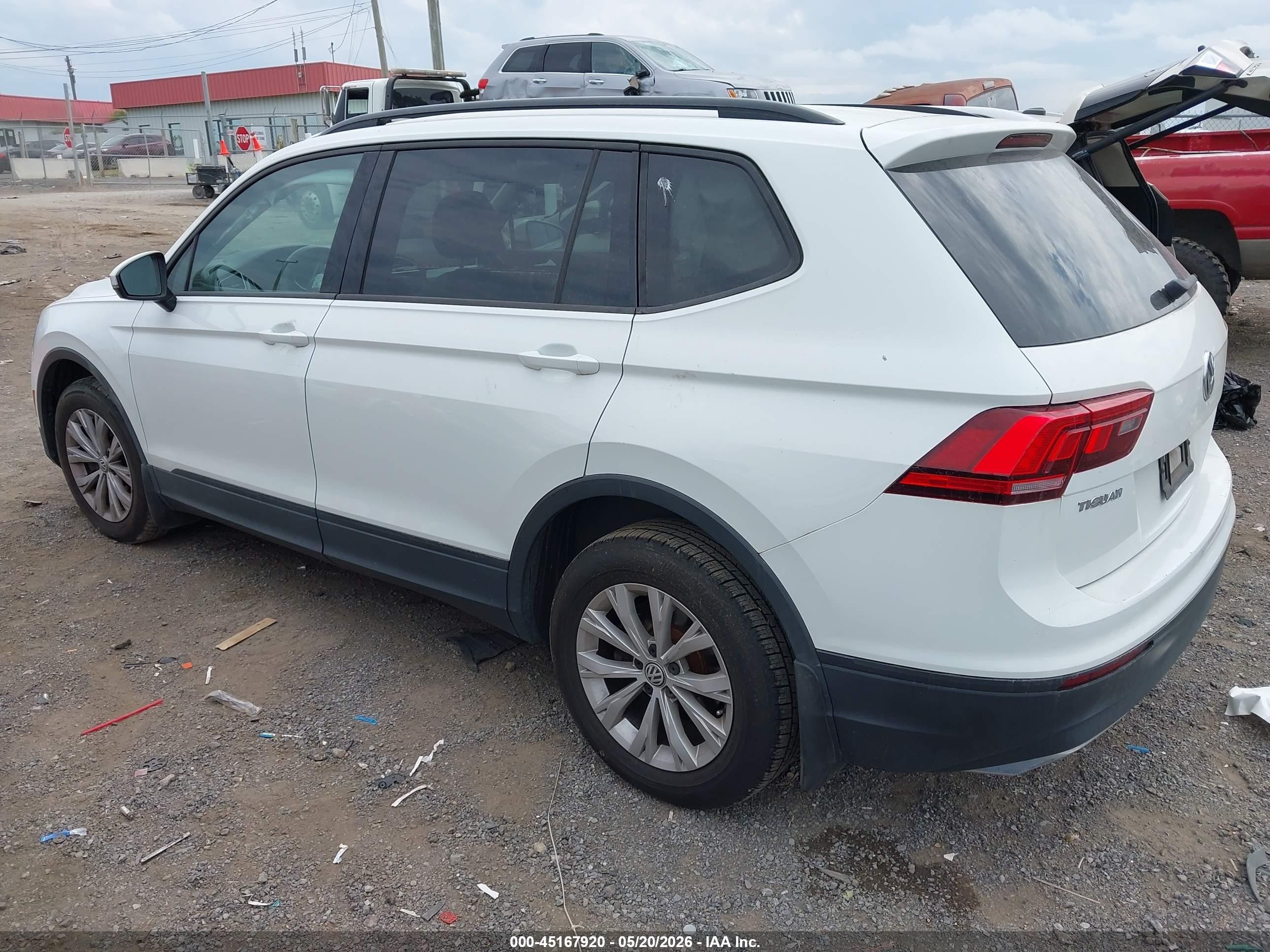 2019 Volkswagen Tiguan 2.0t S Белый vin: 3VV0B7AXXKM199428
