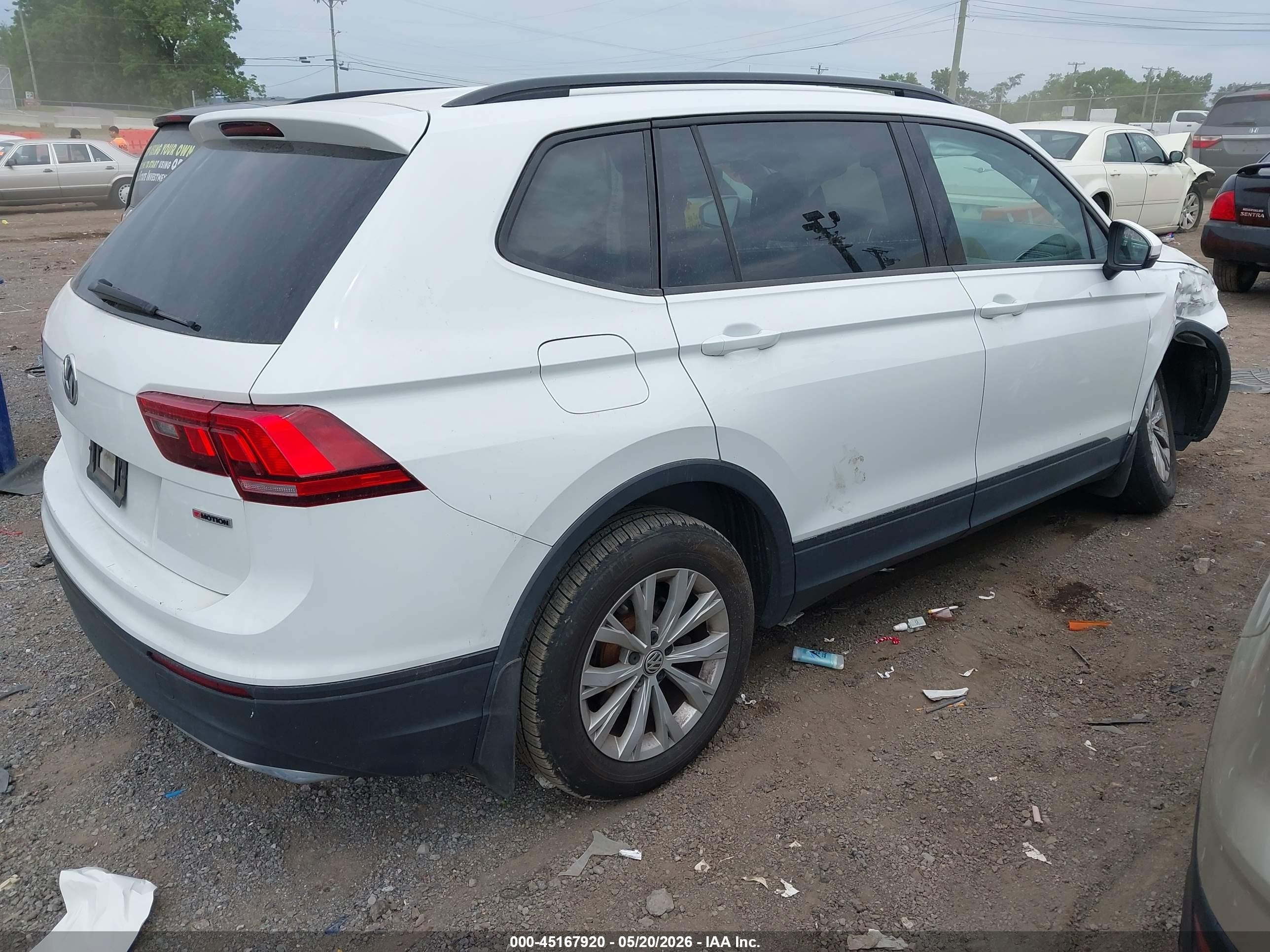 2019 Volkswagen Tiguan 2.0t S Белый vin: 3VV0B7AXXKM199428
