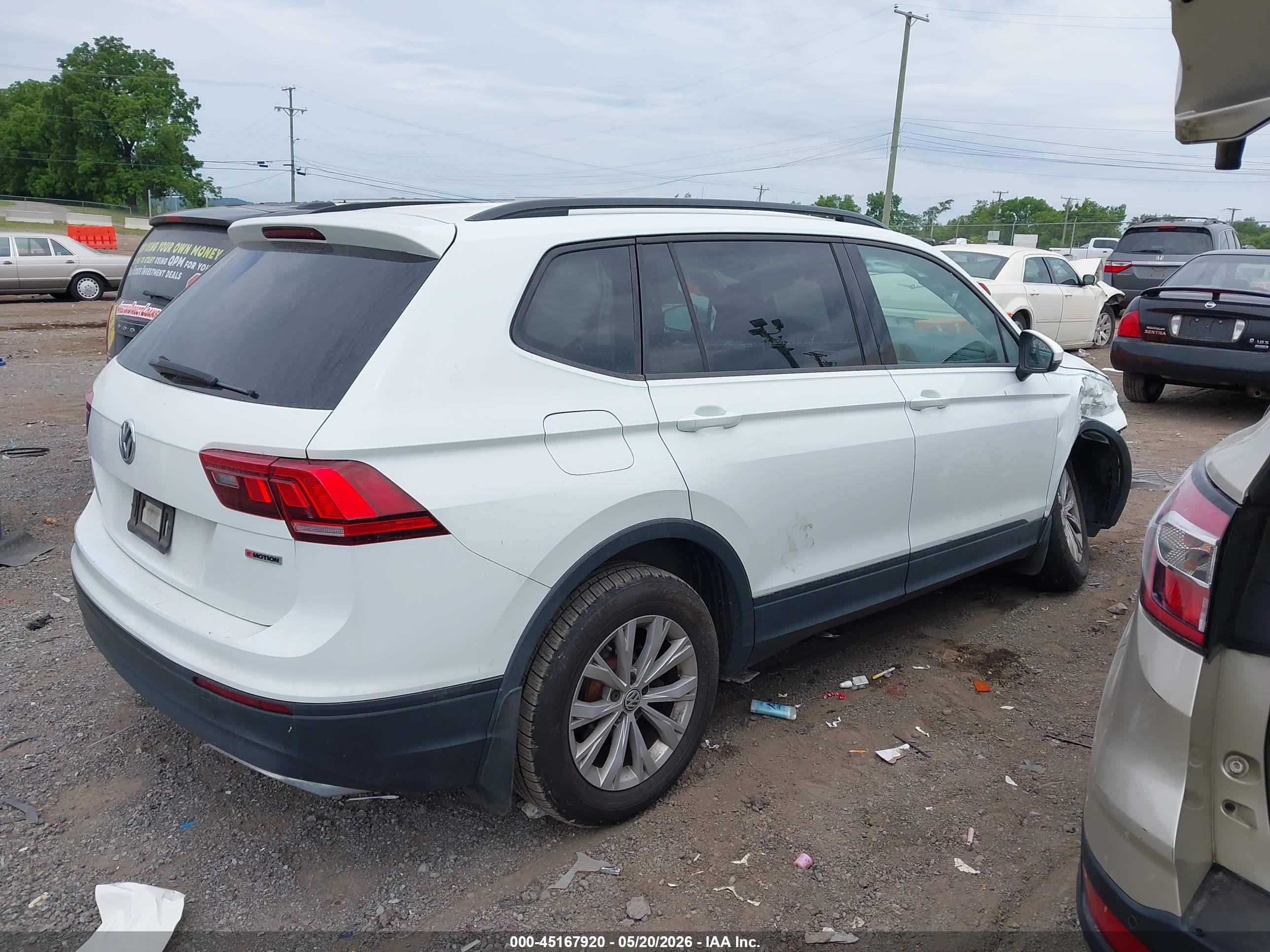 2019 Volkswagen Tiguan 2.0t S Белый vin: 3VV0B7AXXKM199428