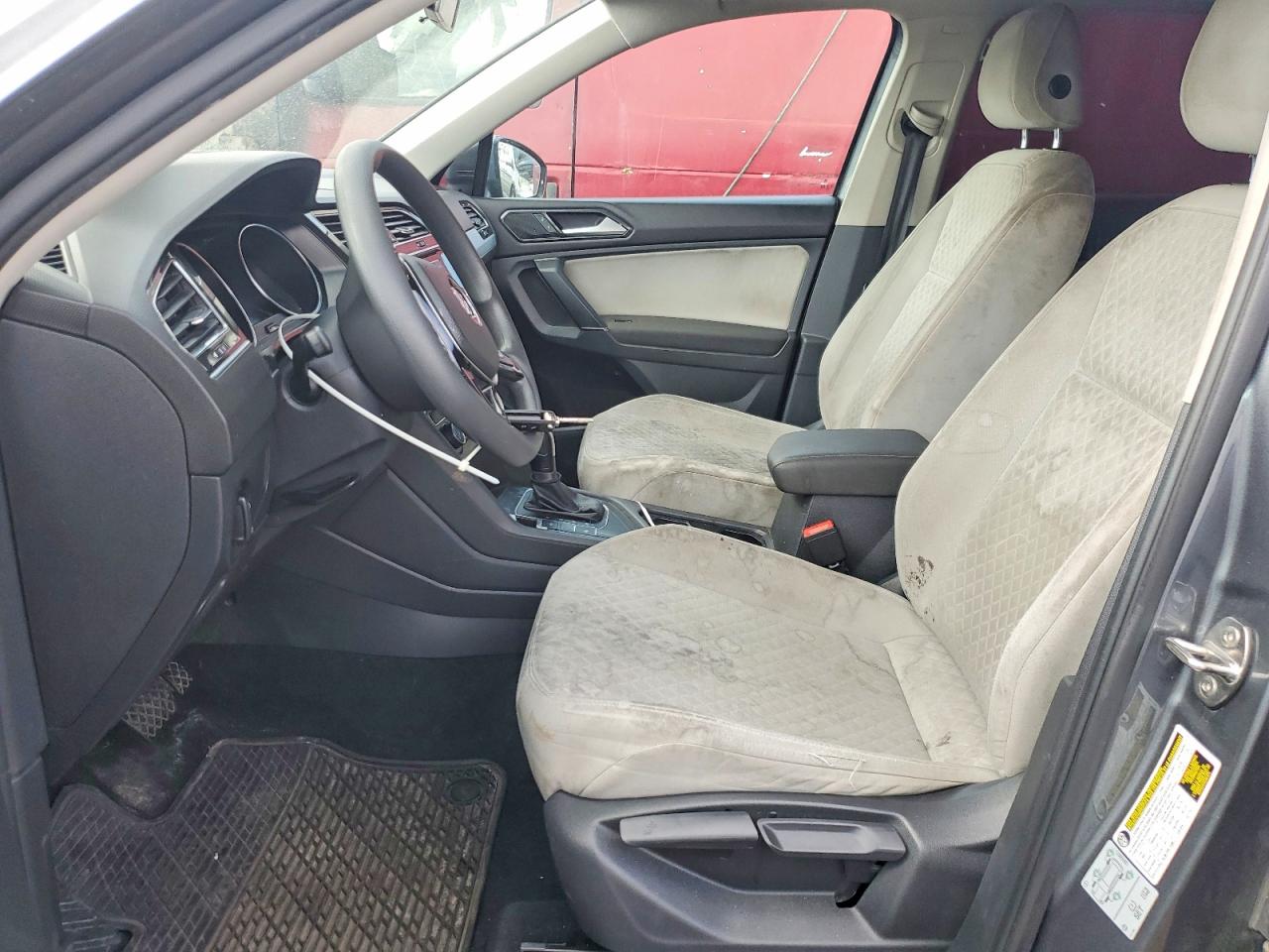 2018 Volkswagen Tiguan S Gray vin: 3VV1B7AX0JM124353