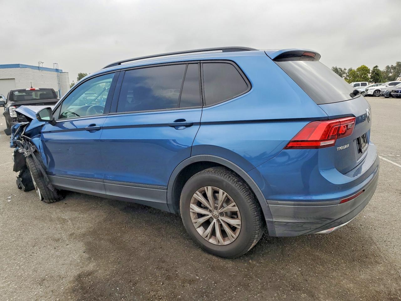 2019 Volkswagen Tiguan S Синий vin: 3VV1B7AX4KM062747