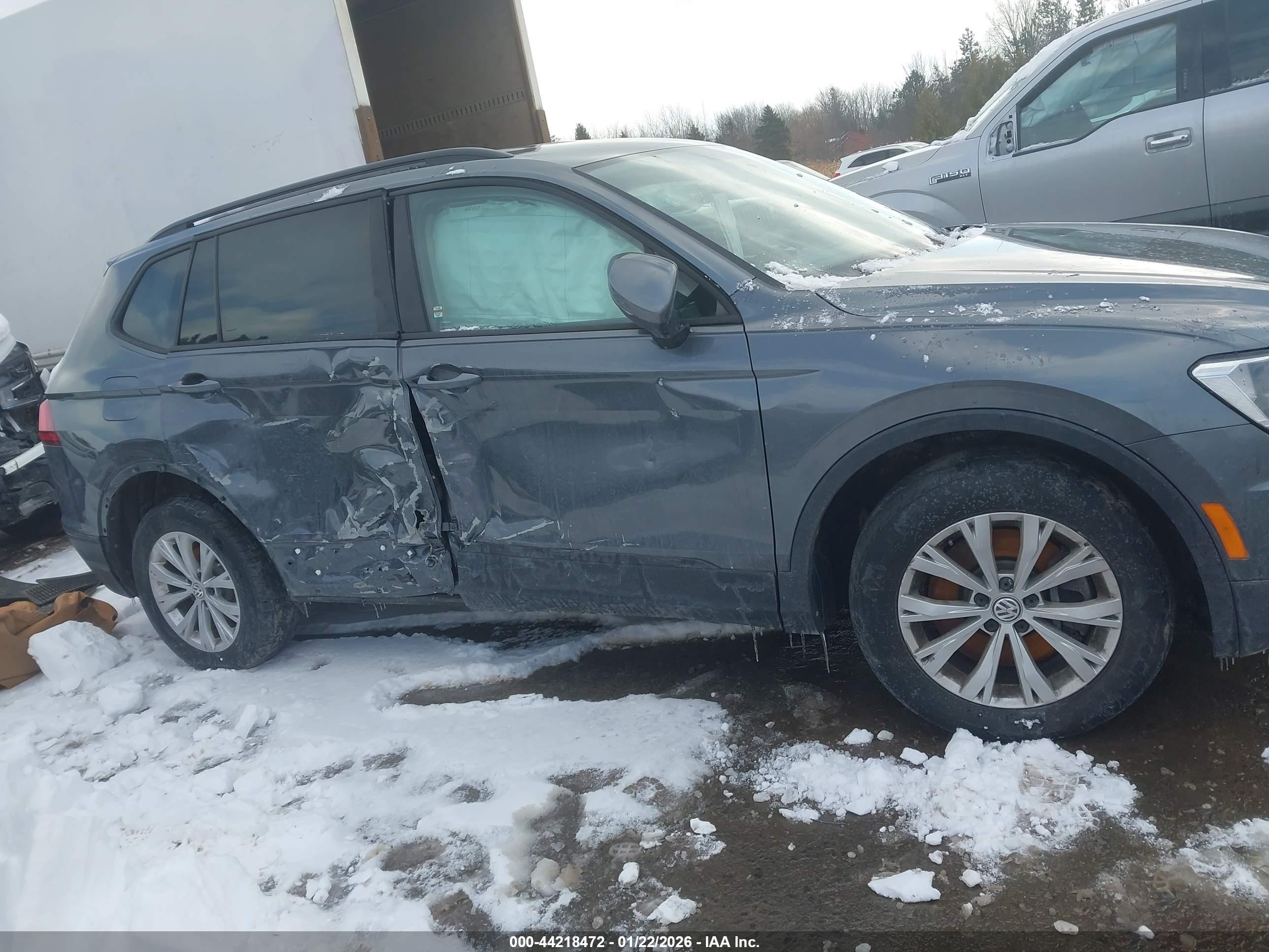 2018 Volkswagen Tiguan 2.0t S Серый vin: 3VV1B7AX8JM009449