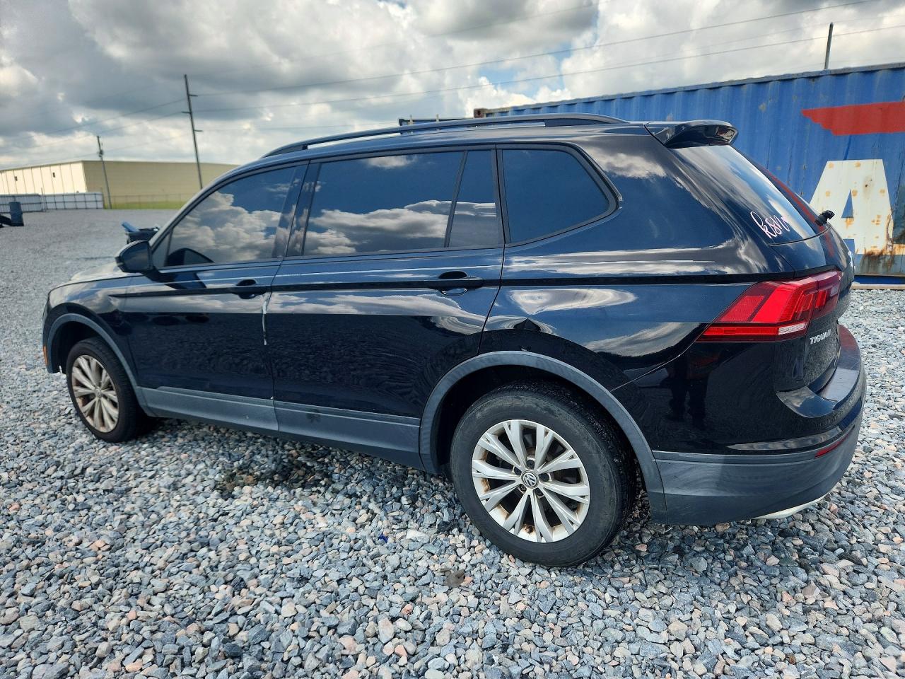 2018 Volkswagen Tiguan S Black vin: 3VV1B7AX8JM024422