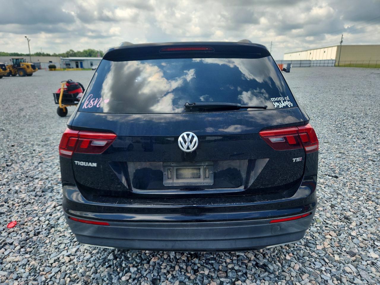 2018 Volkswagen Tiguan S Black vin: 3VV1B7AX8JM024422