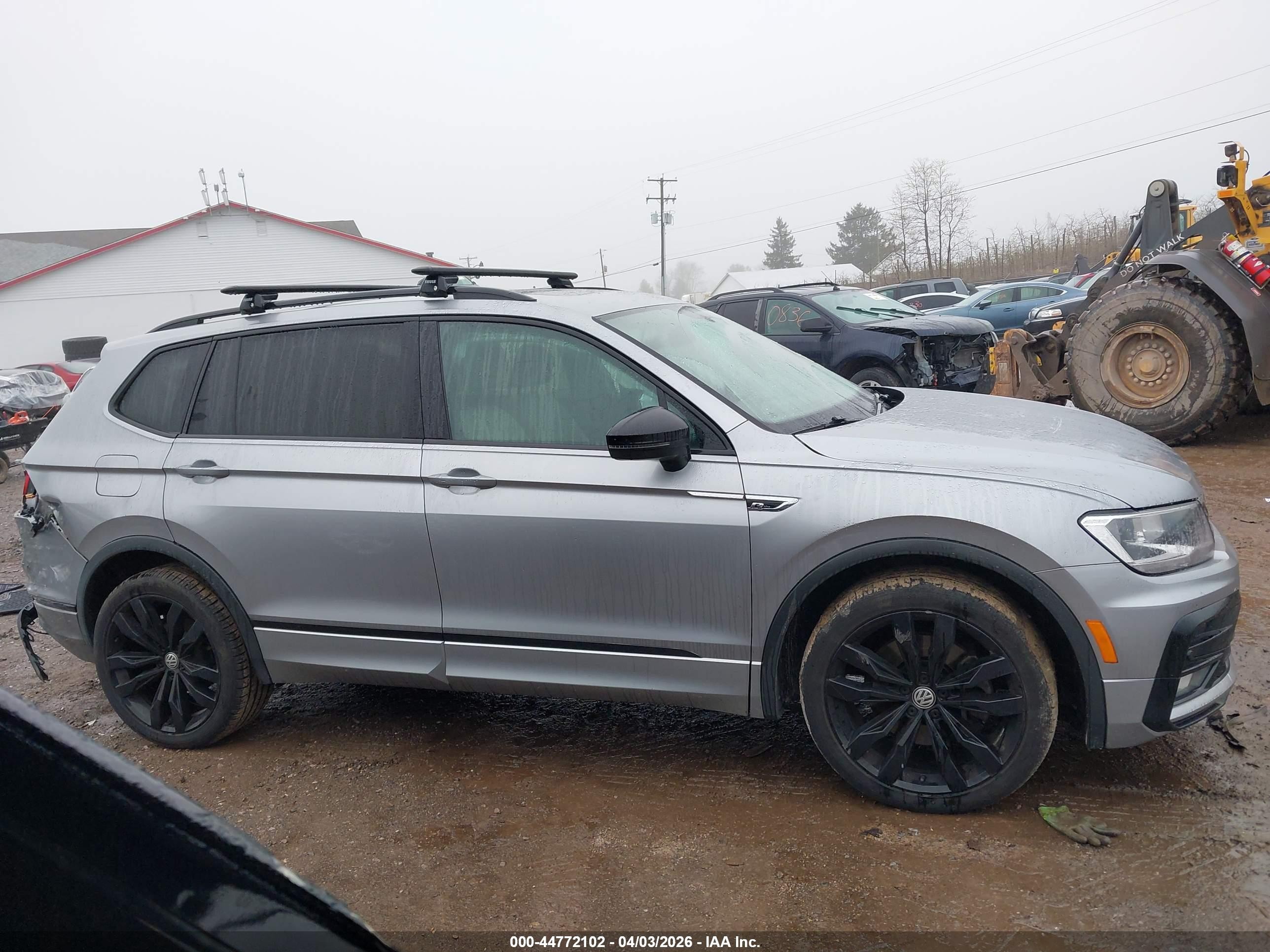2020 Volkswagen Tiguan 2.0t Se/2.0t Se R-line Black/2.0t Sel Серебряный vin: 3VV2B7AX1LM164447