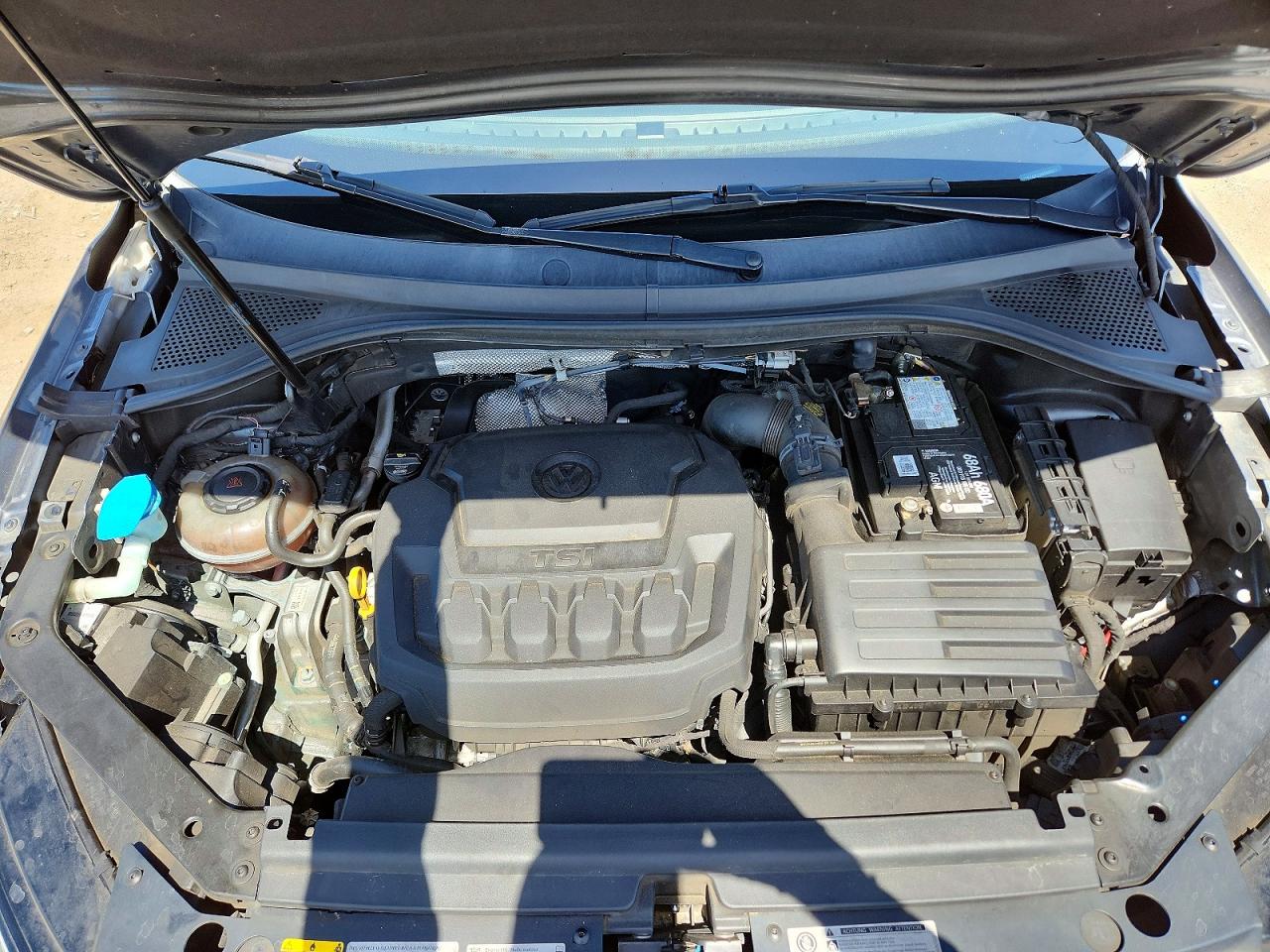 2018 Volkswagen Tiguan Se Gray vin: 3VV2B7AX2JM055041