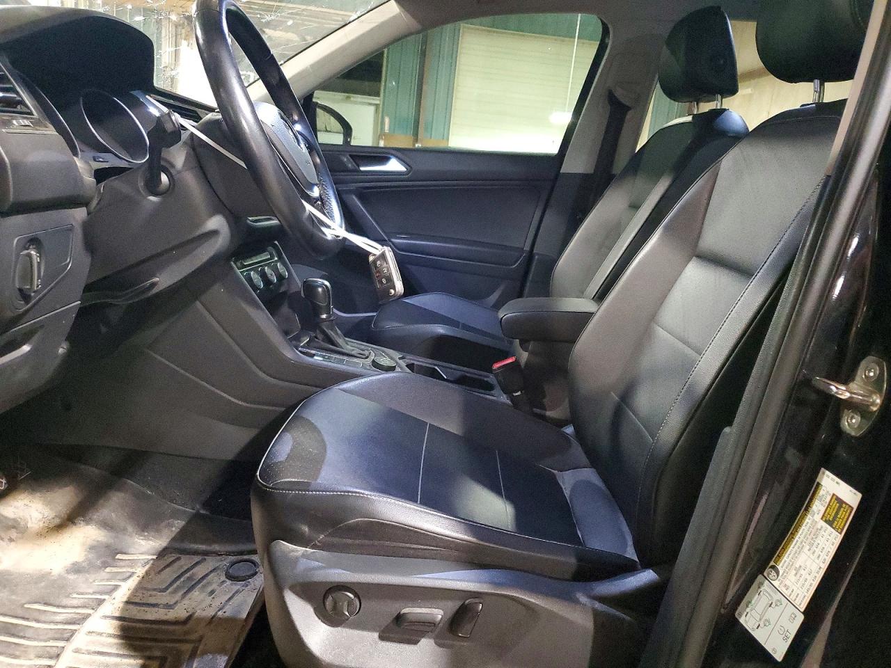 2019 Volkswagen Tiguan Se Black vin: 3VV2B7AX2KM077543
