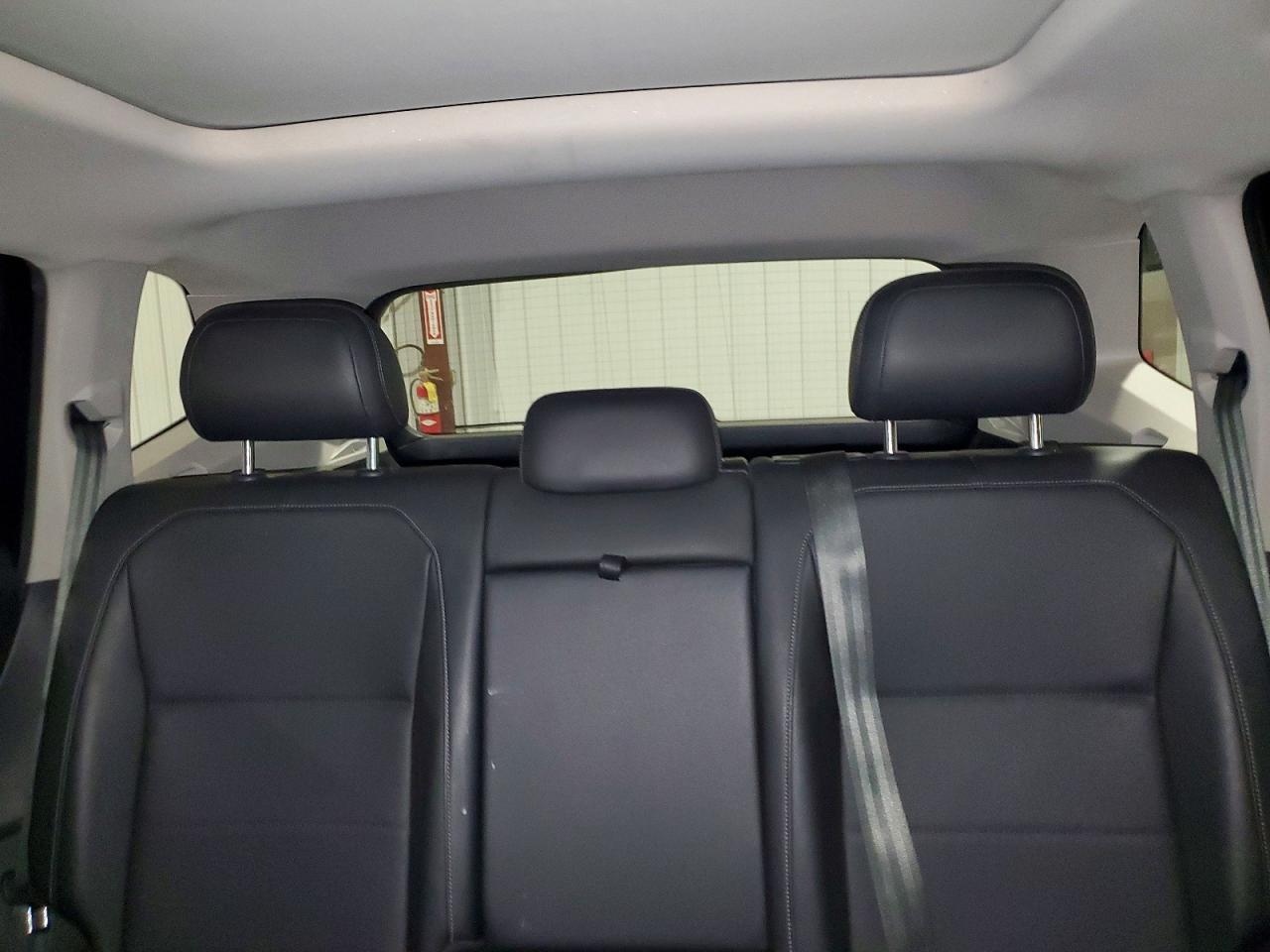 2019 Volkswagen Tiguan Se Black vin: 3VV2B7AX2KM077543