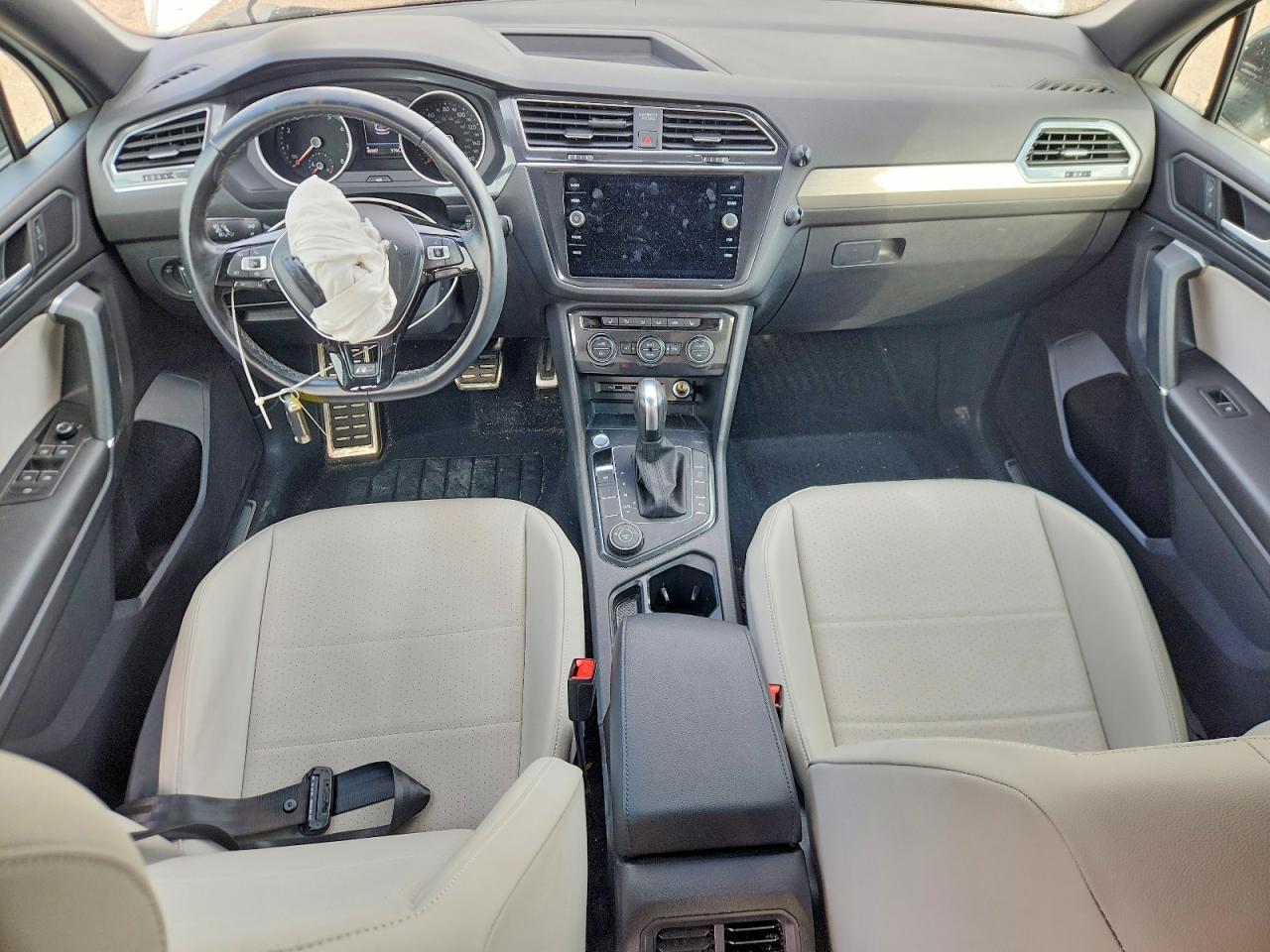 2020 Volkswagen Tiguan Se White vin: 3VV2B7AX2LM132347