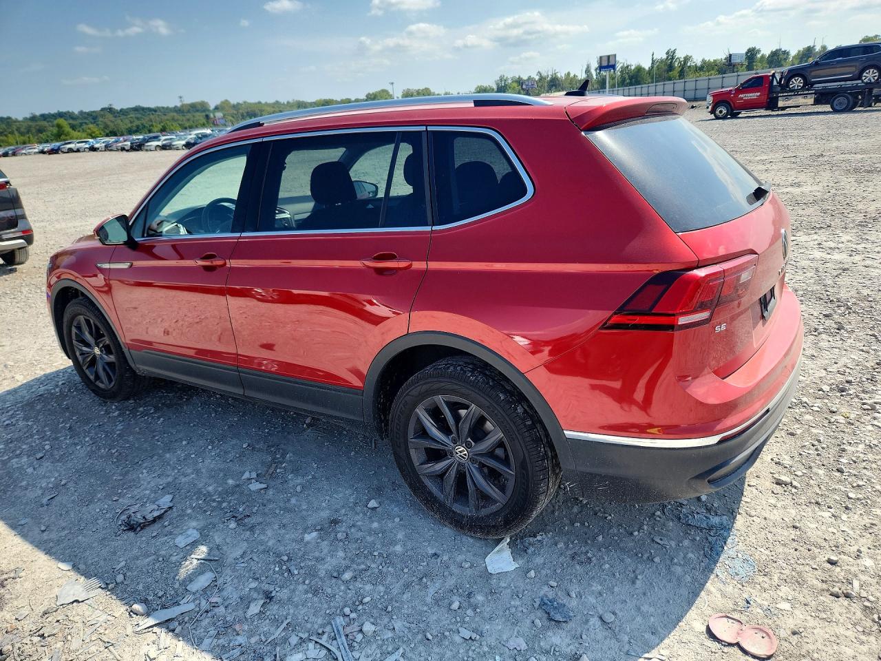 2022 Volkswagen Tiguan Se Red vin: 3VV2B7AX2NM125269