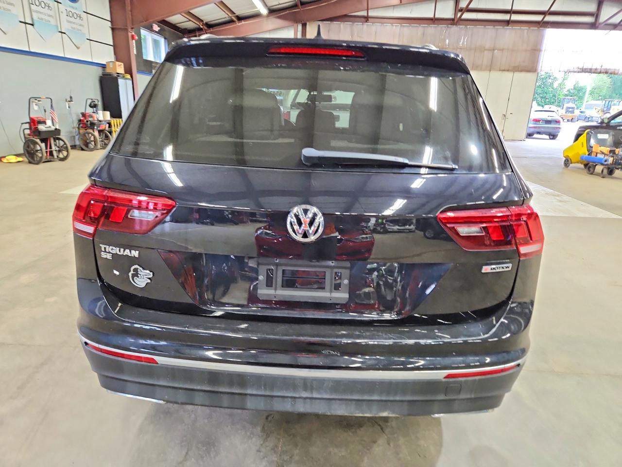 2020 Volkswagen Tiguan Se Black vin: 3VV2B7AX3LM095227