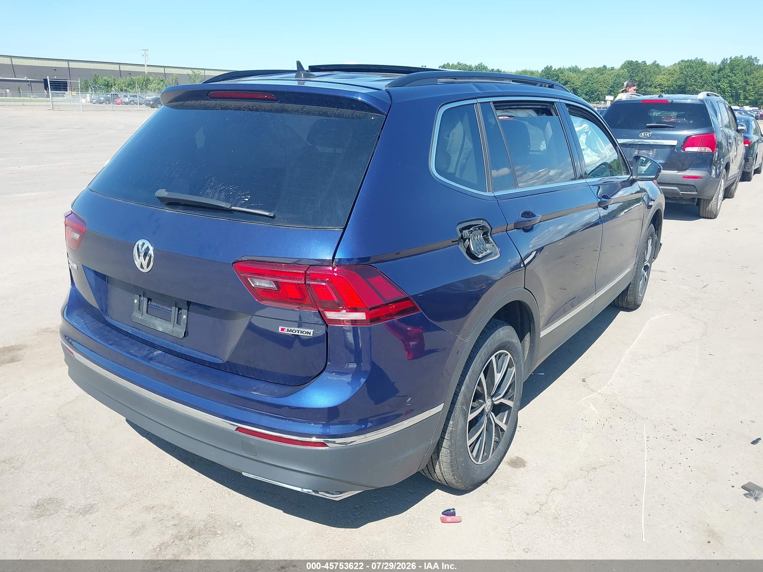 2021 Volkswagen Tiguan 2.0t Se/2.0t Se R-line Black/2.0t Sel Blue vin: 3VV2B7AX3MM040407