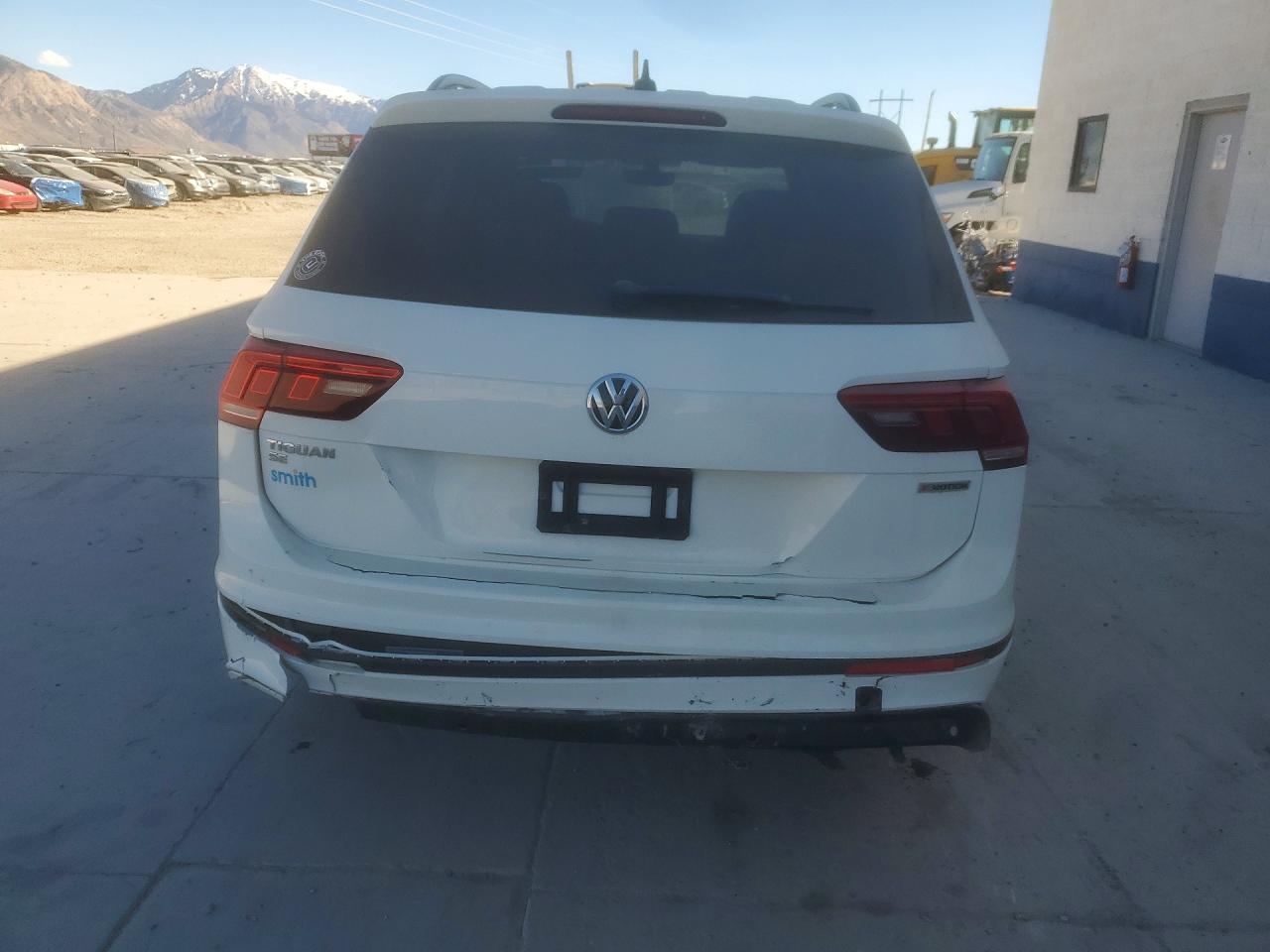 2020 Volkswagen Tiguan Se White vin: 3VV2B7AX4LM118434