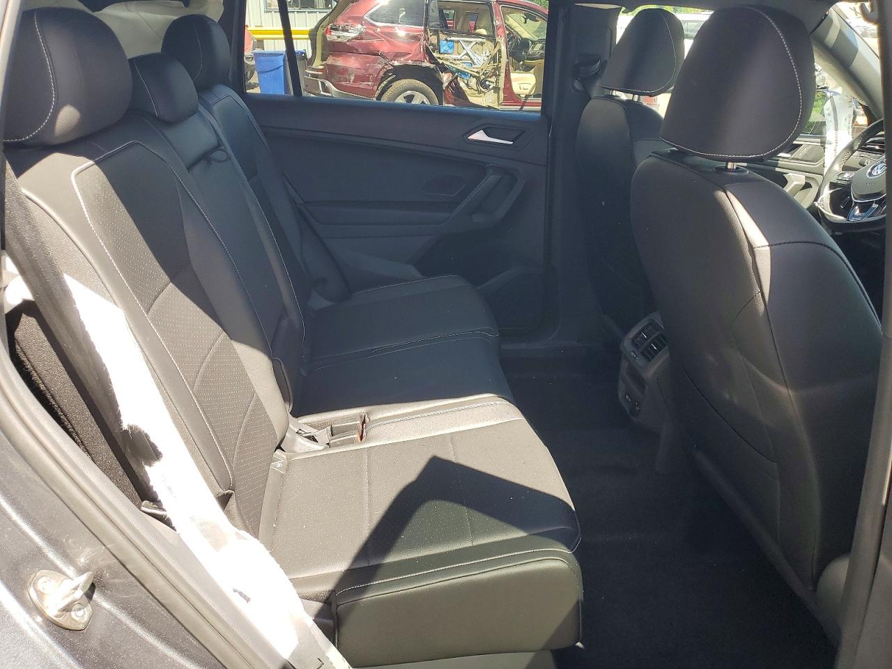 2021 Volkswagen Tiguan Se Gray vin: 3VV2B7AX4MM094718