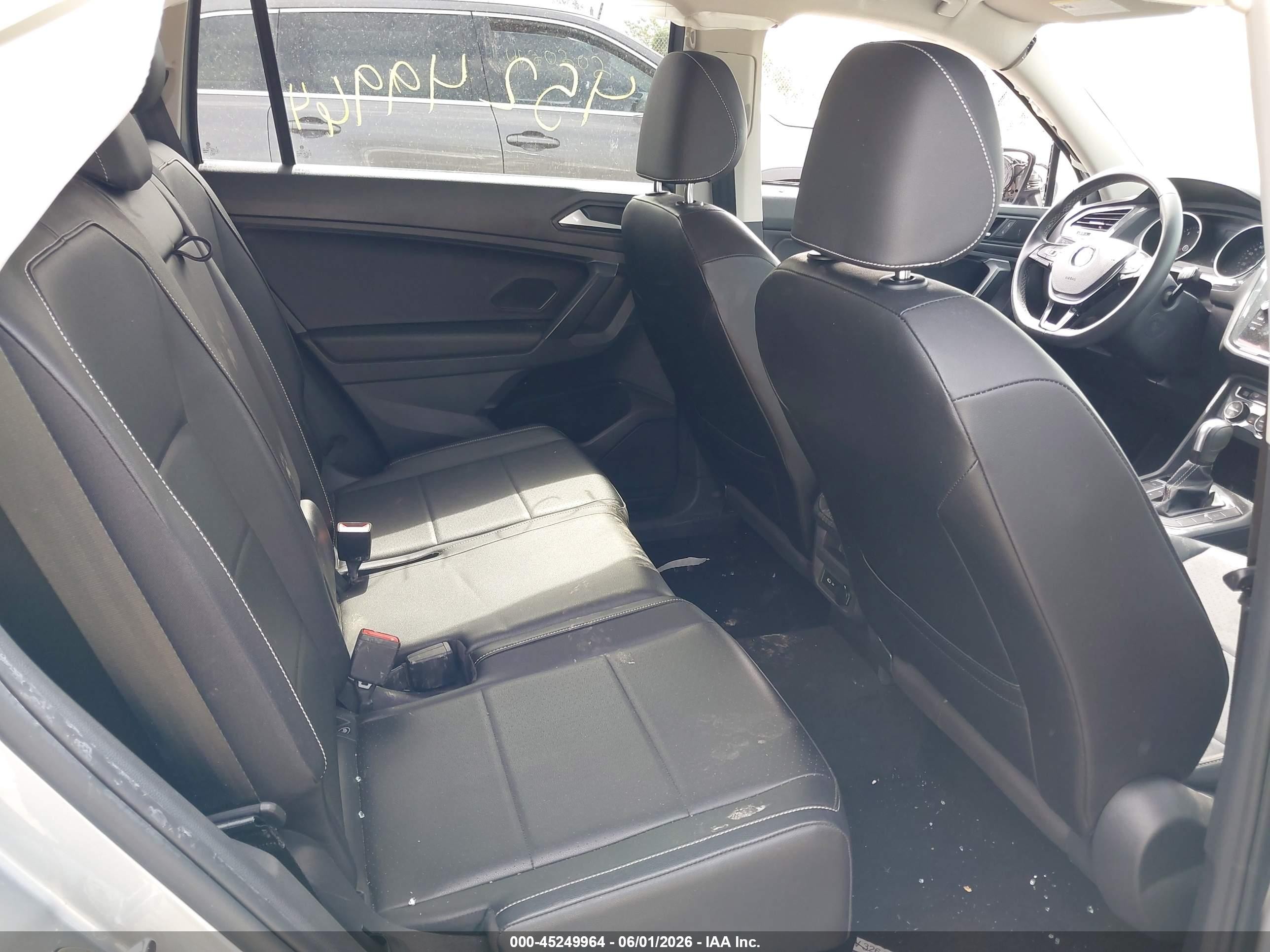 2021 Volkswagen Tiguan 2.0t Se/2.0t Se R-line Black/2.0t Sel Серый vin: 3VV2B7AX4MM099952