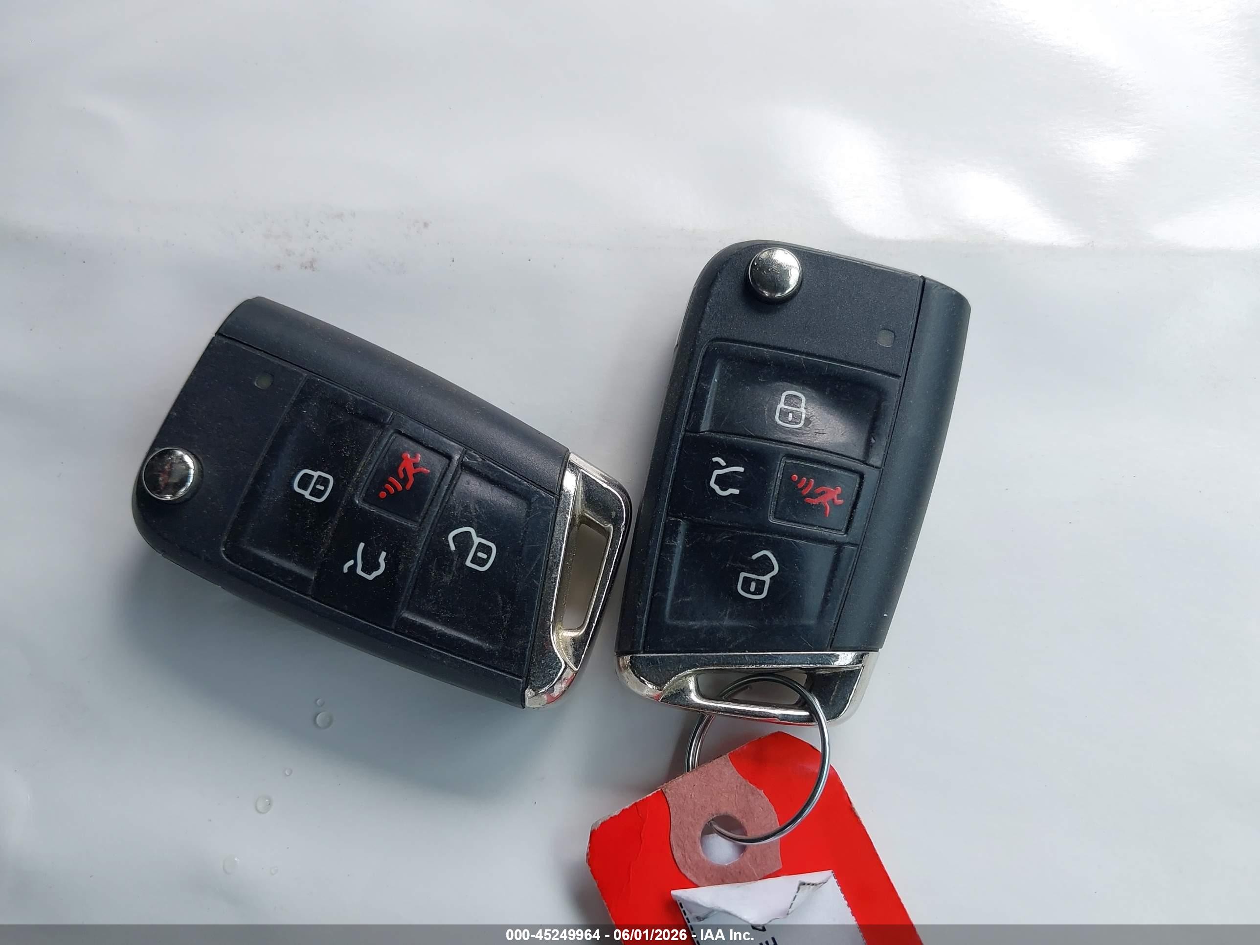 2021 Volkswagen Tiguan 2.0t Se/2.0t Se R-line Black/2.0t Sel Серый vin: 3VV2B7AX4MM099952