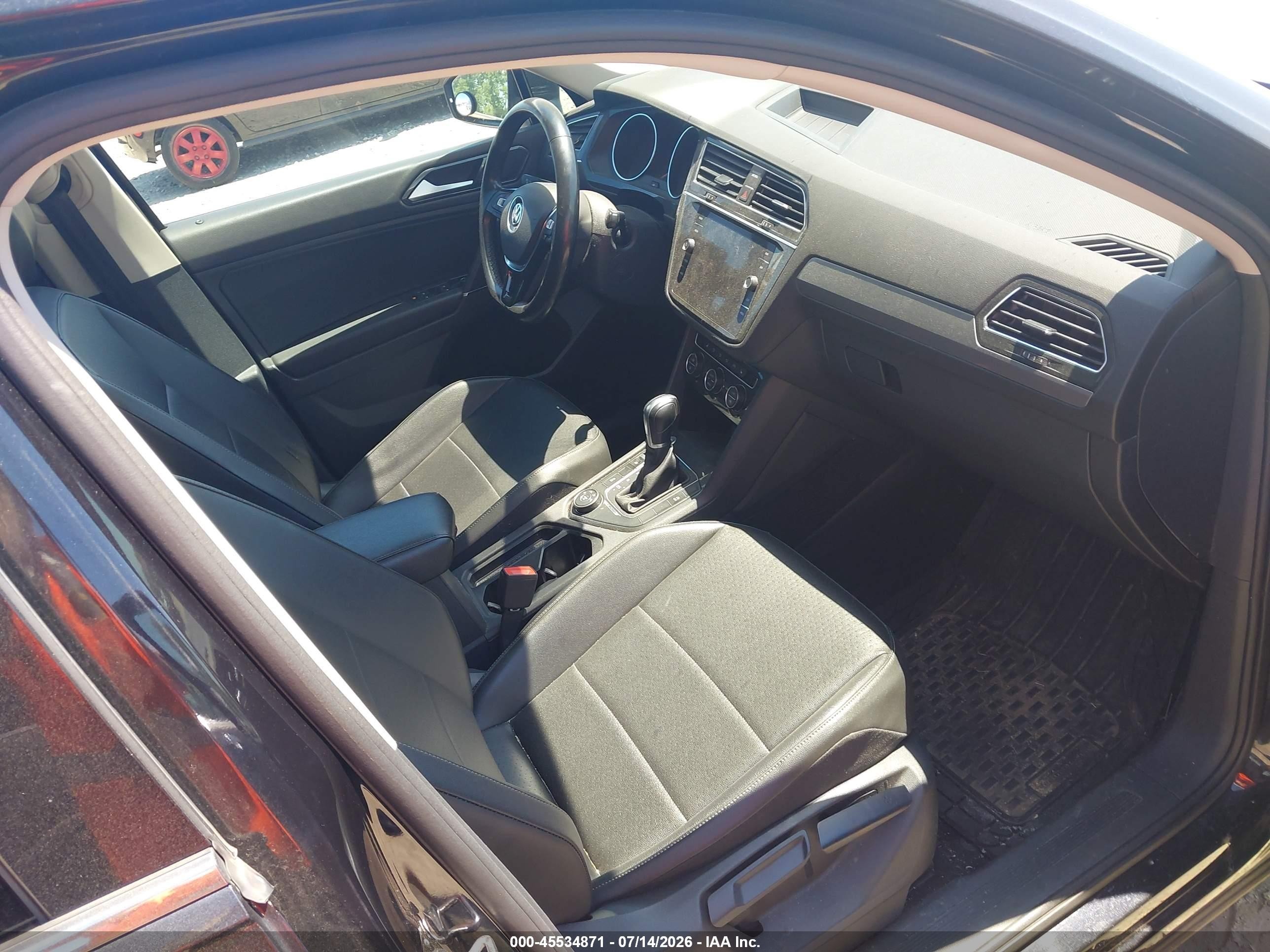 2018 Volkswagen Tiguan 2.0t Se/2.0t Sel Black vin: 3VV2B7AX5JM007811