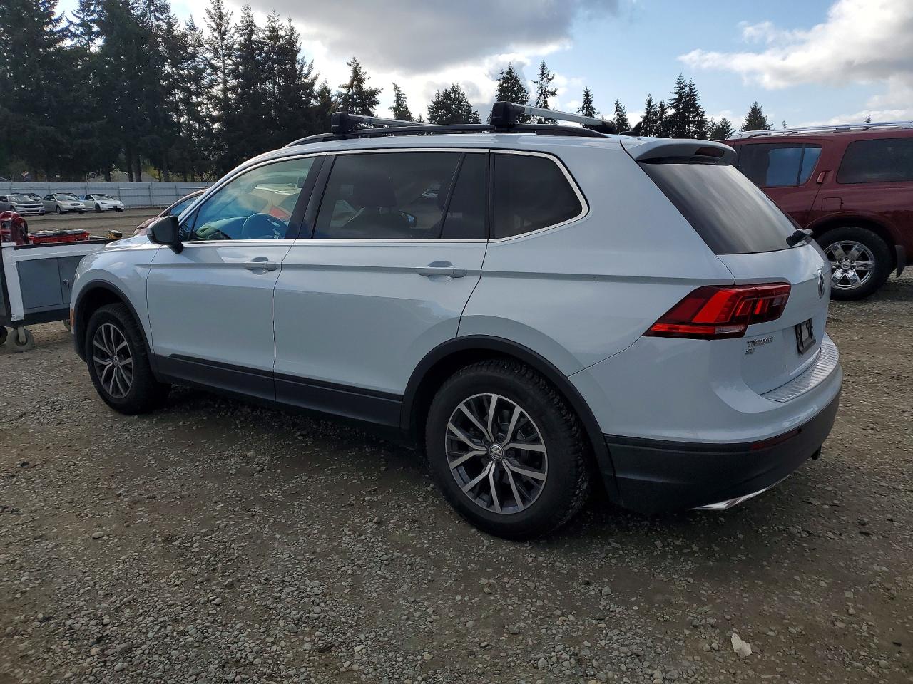 2019 Volkswagen Tiguan Se Серый vin: 3VV2B7AX5KM015778