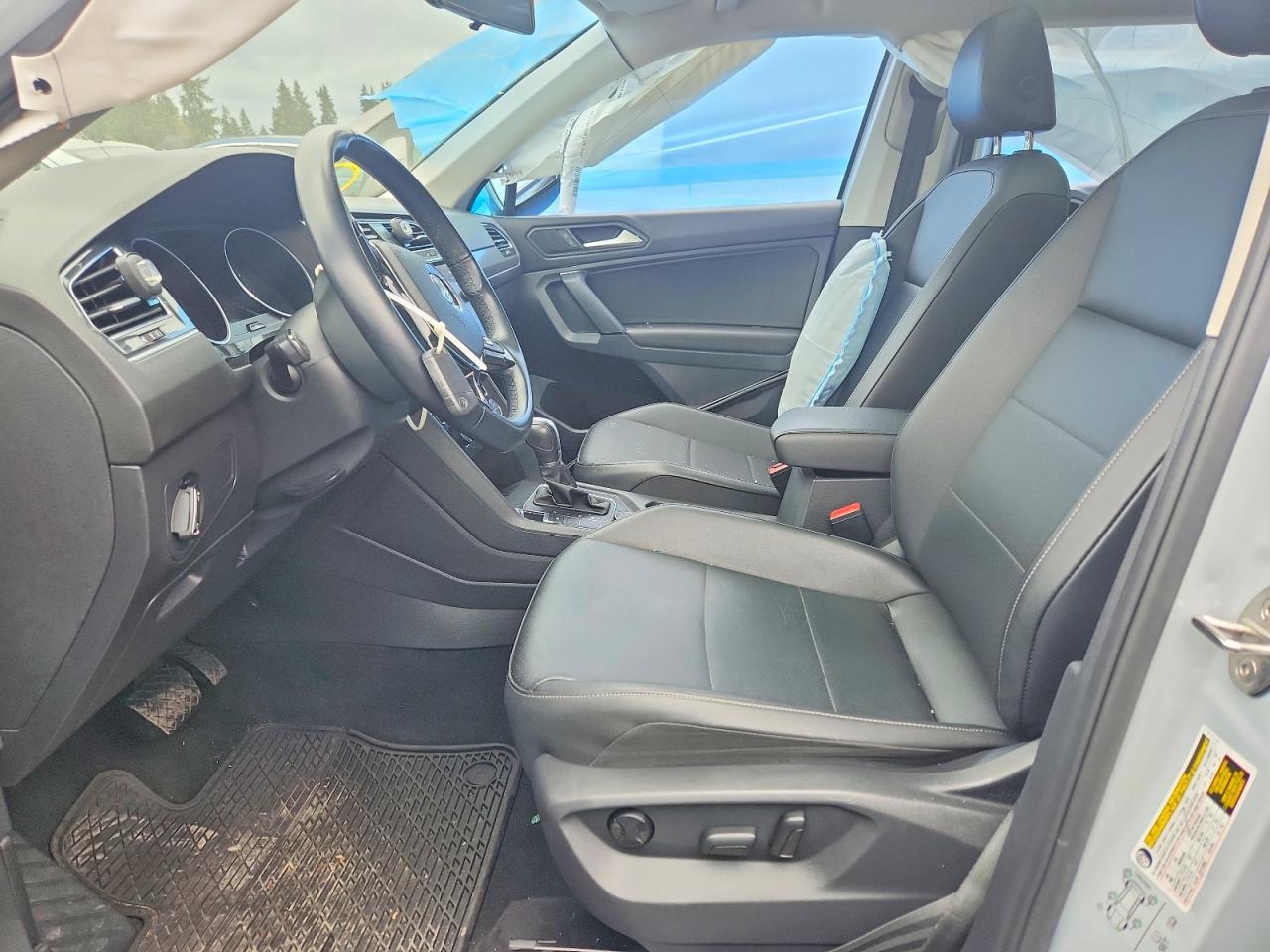 2019 Volkswagen Tiguan Se Серый vin: 3VV2B7AX5KM015778