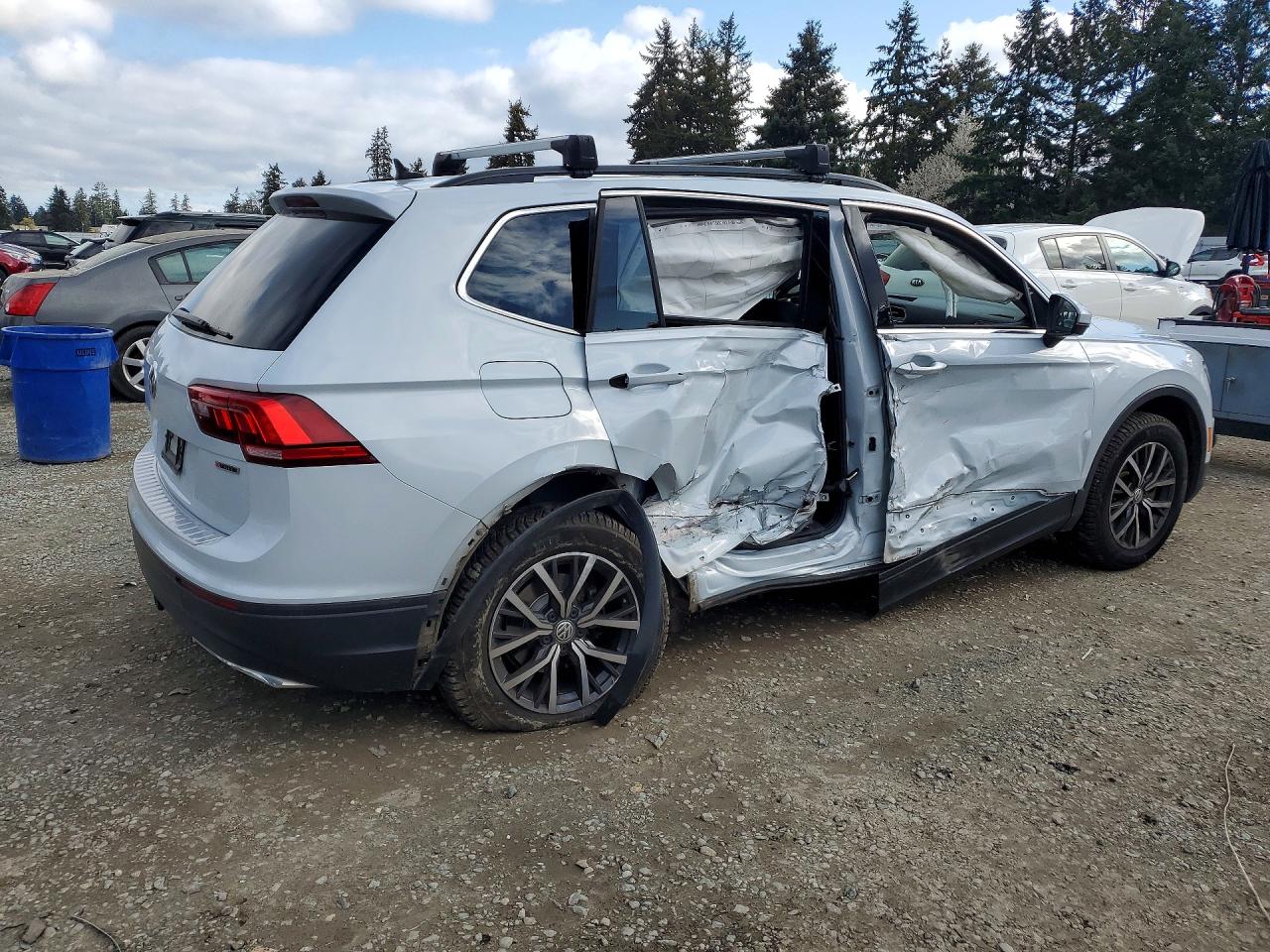 2019 Volkswagen Tiguan Se Серый vin: 3VV2B7AX5KM015778